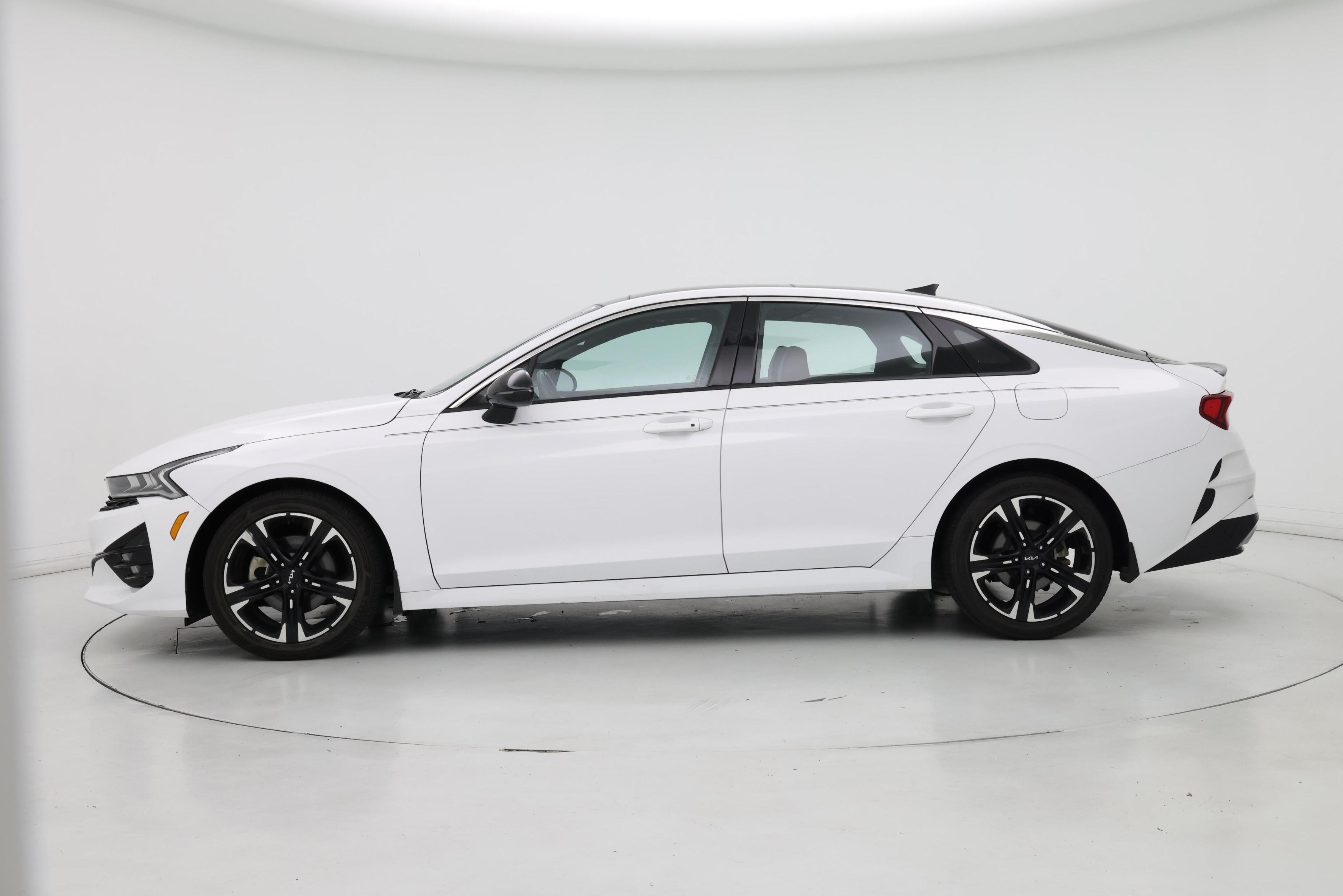 Thumbnail: 2022 Kia K5 - 3