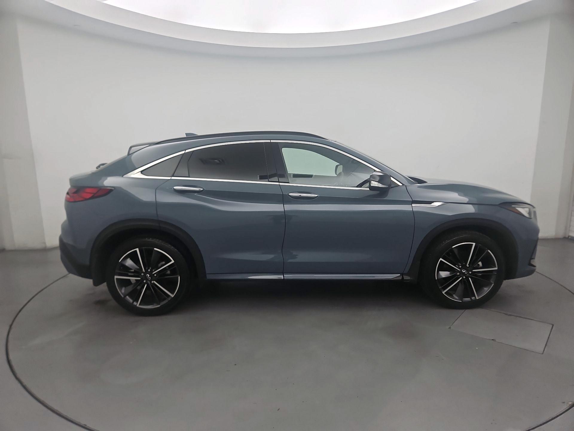 Thumbnail: 2025 INFINITI QX55 - 4