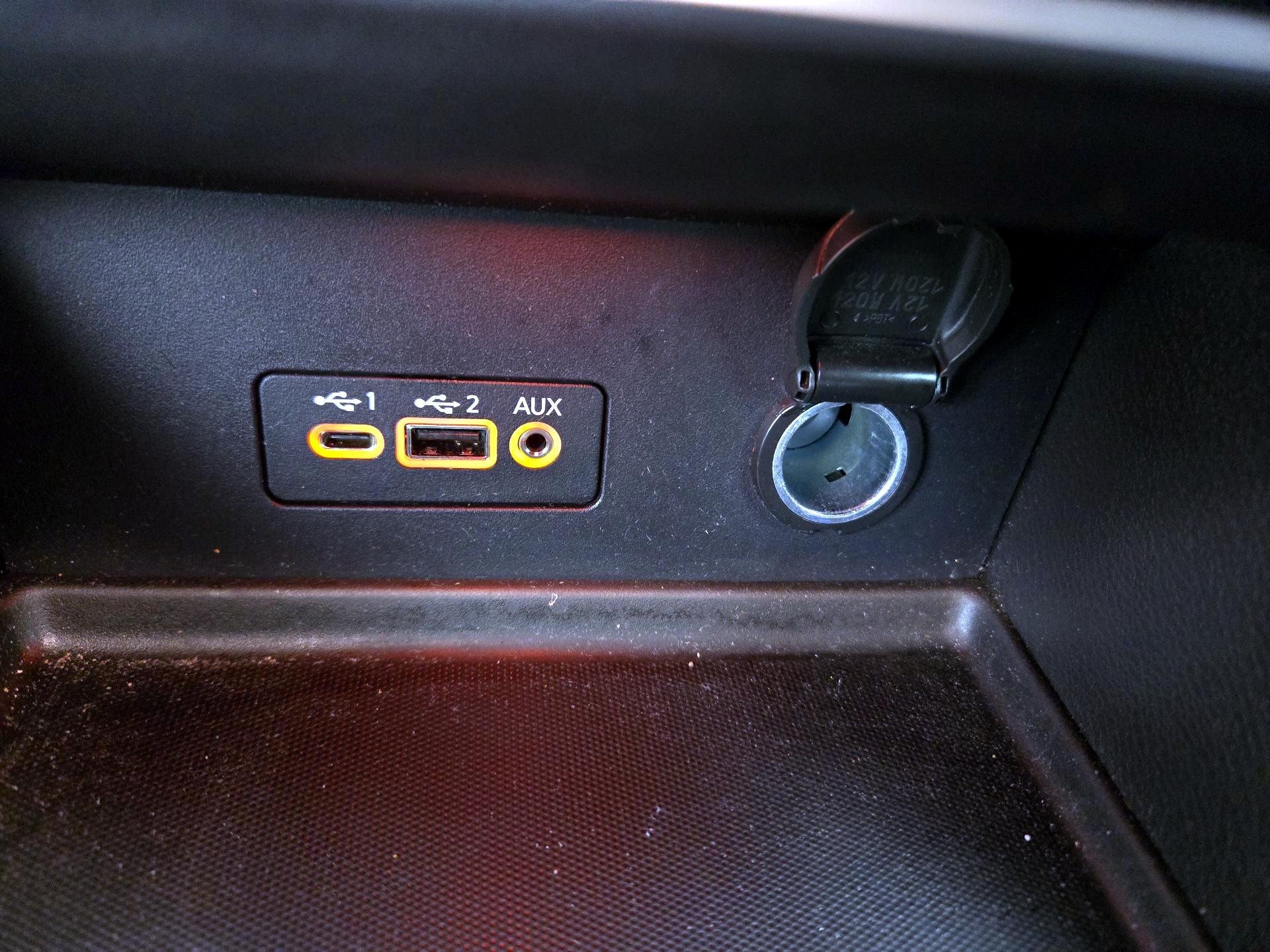 Thumbnail: 2023 Nissan Sentra - 18