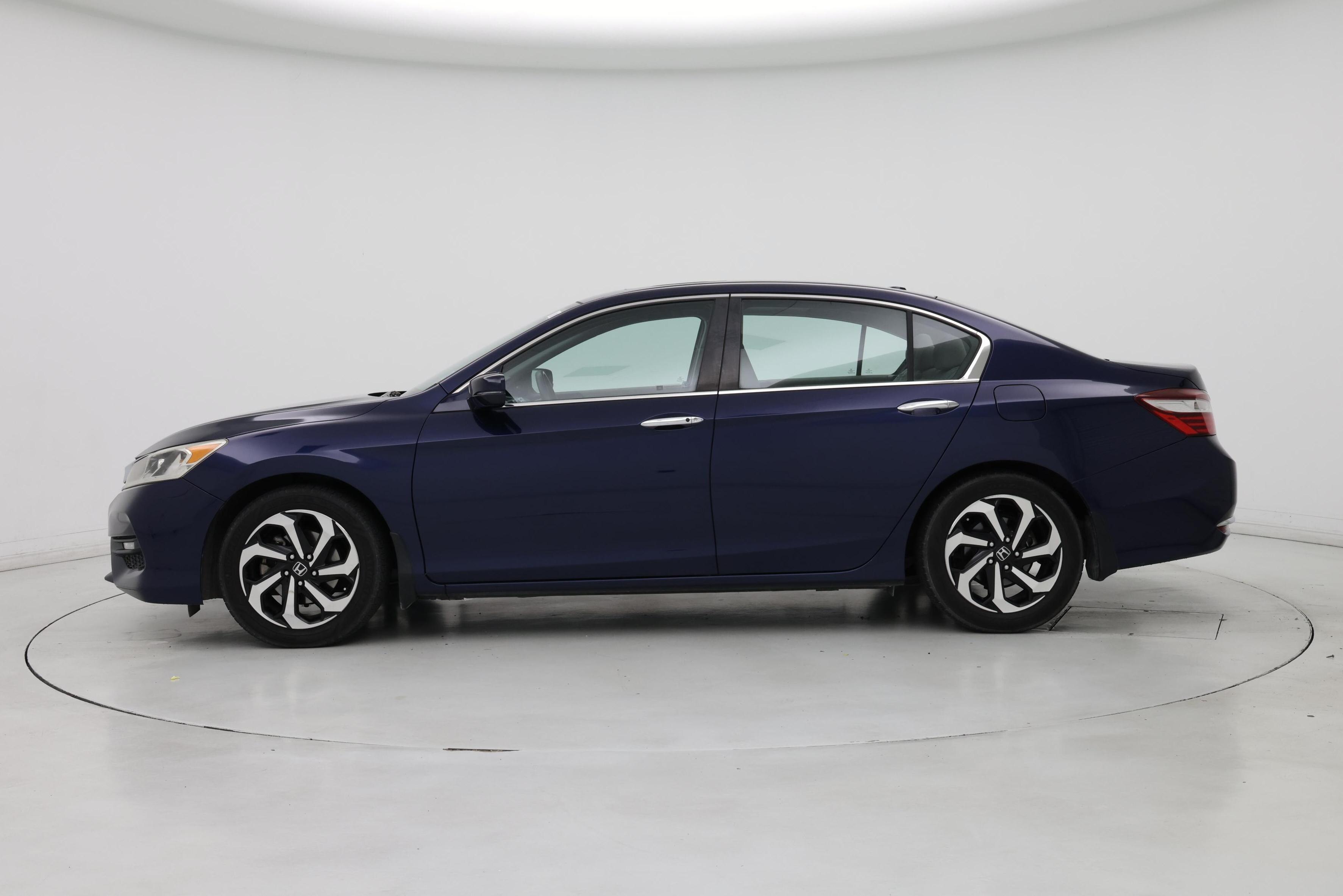 Thumbnail: 2017 Honda Accord - 3