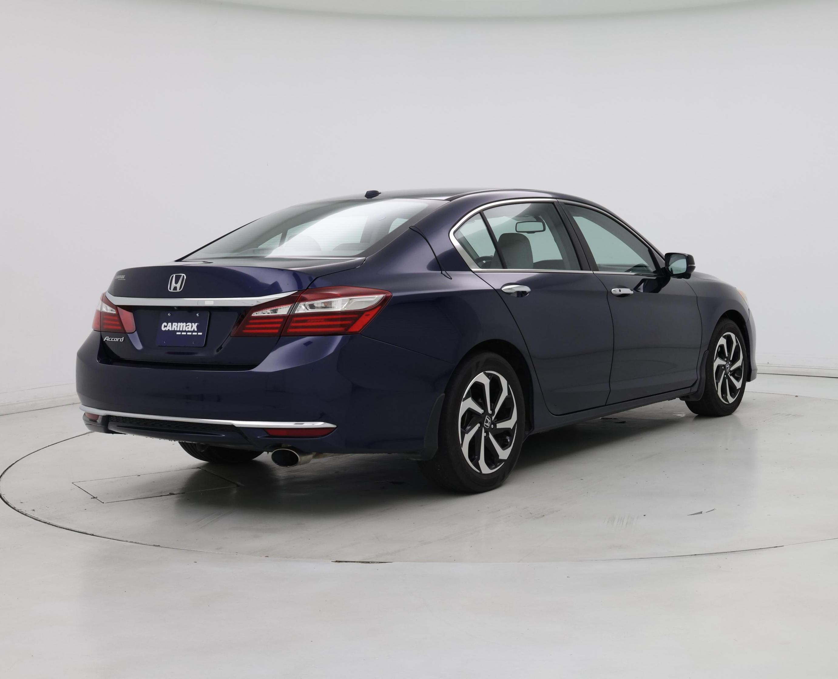 Thumbnail: 2017 Honda Accord - 8