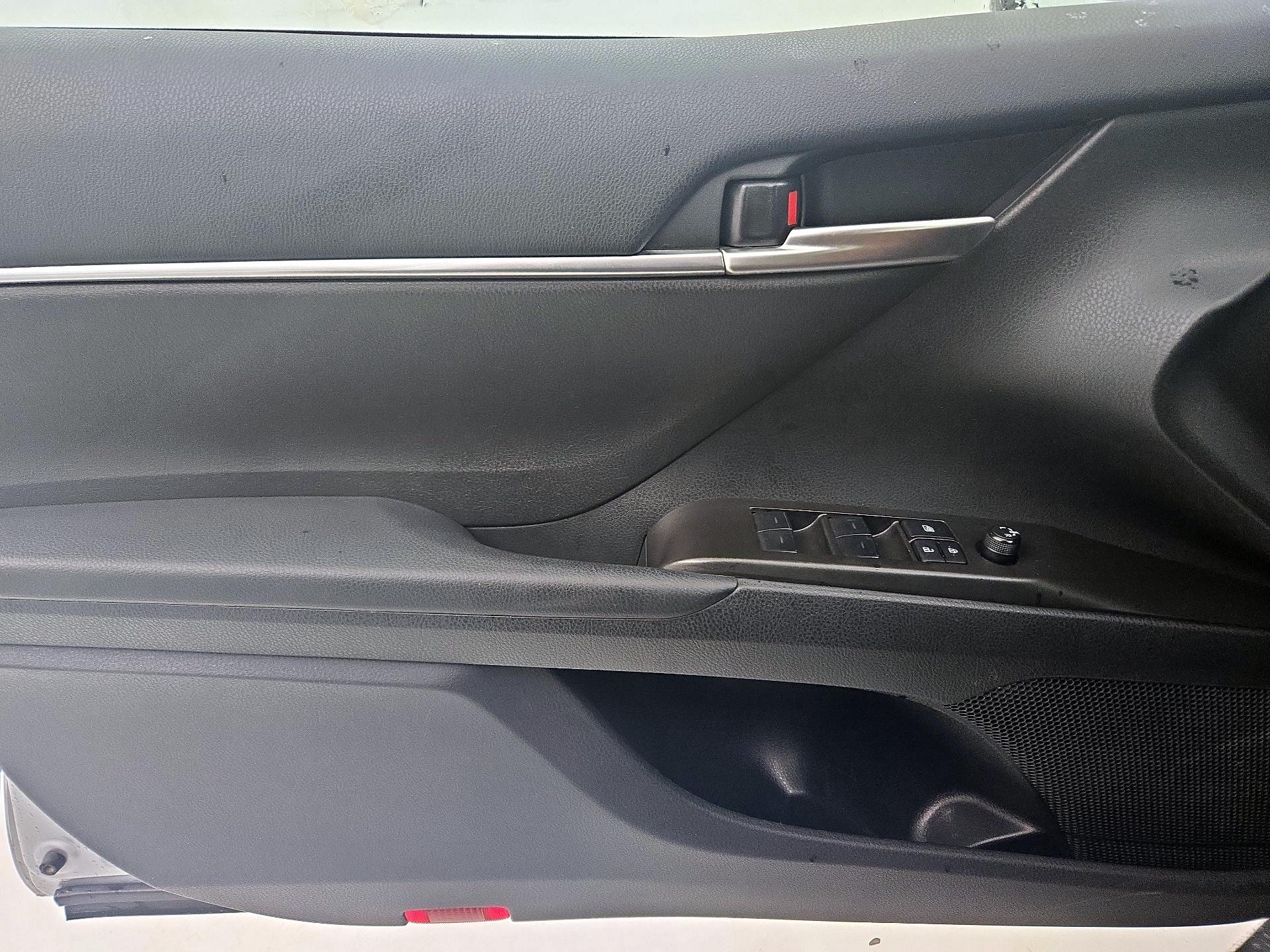 Thumbnail: 2024 Toyota Camry - 12