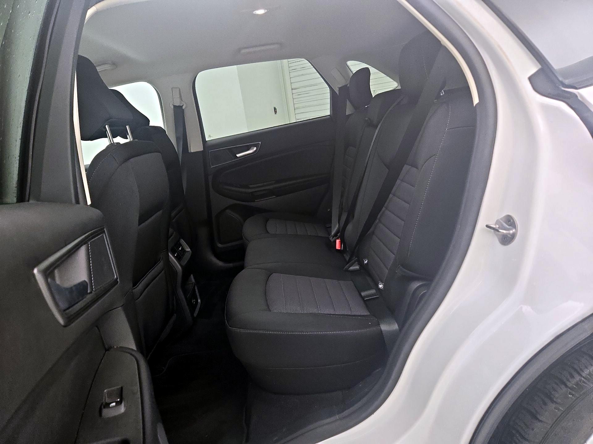 Thumbnail: 2021 Ford Edge - 19