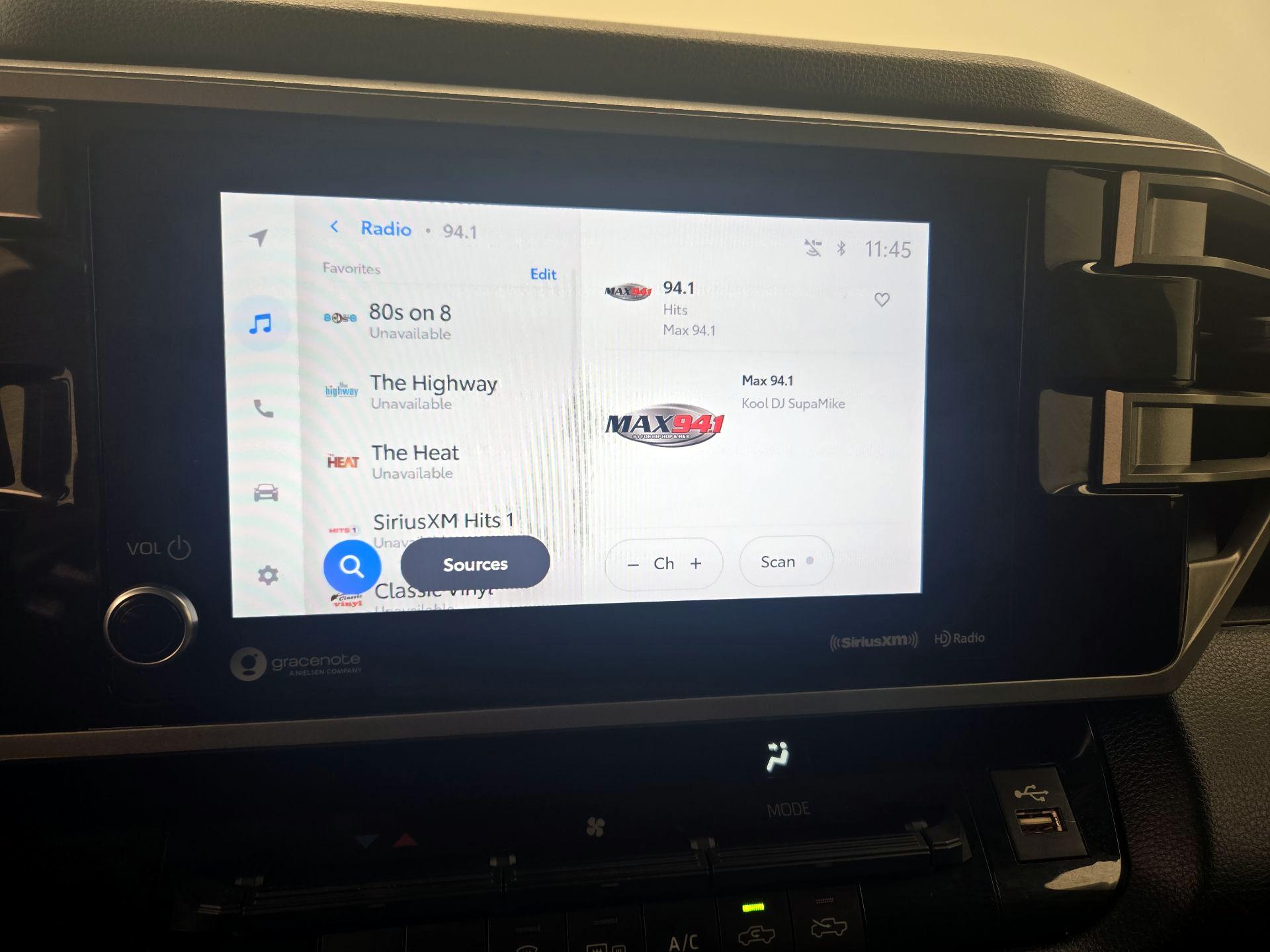 Thumbnail: 2023 Toyota Tundra - 15