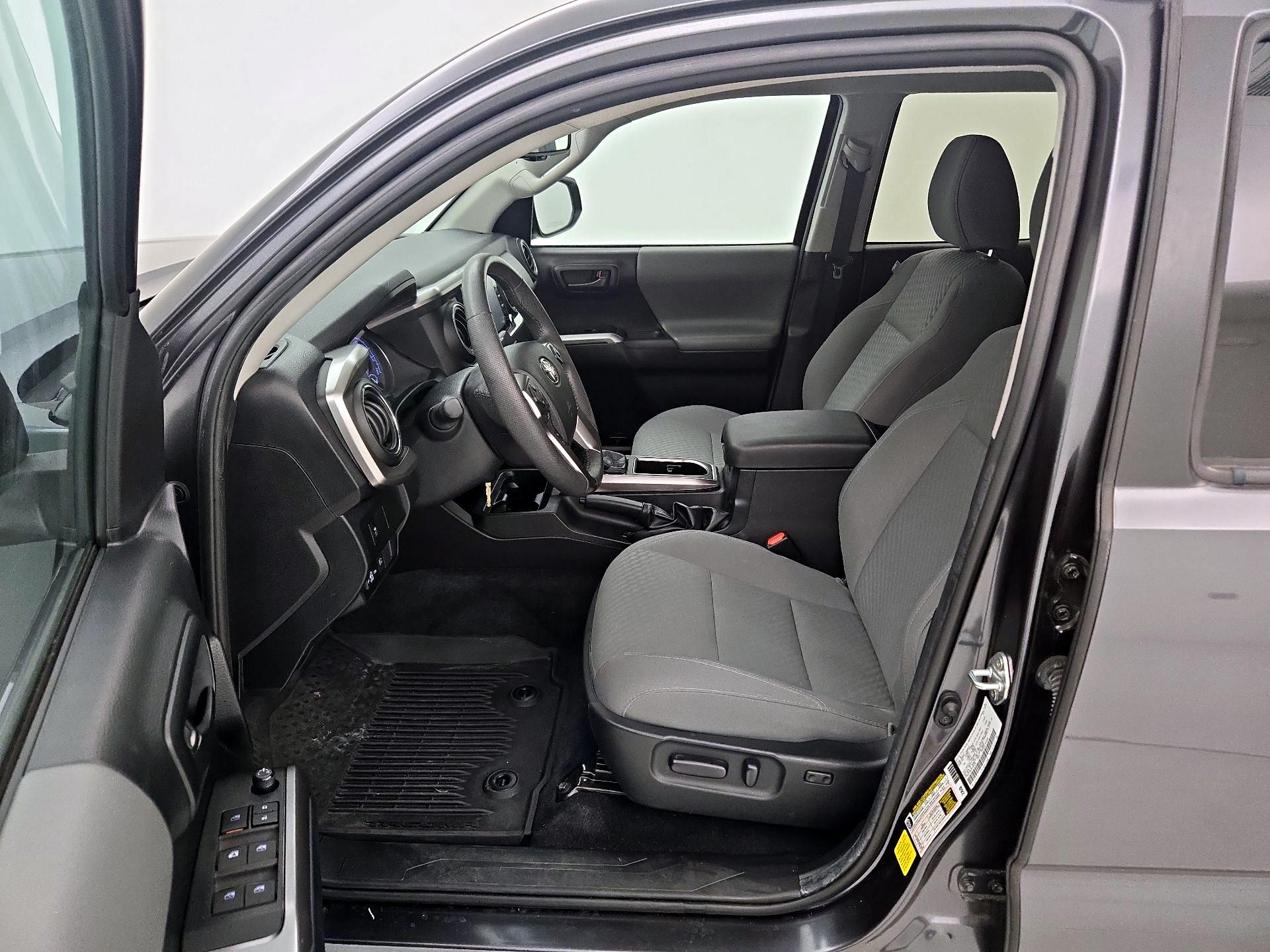 Thumbnail: 2021 Toyota Tacoma - 11