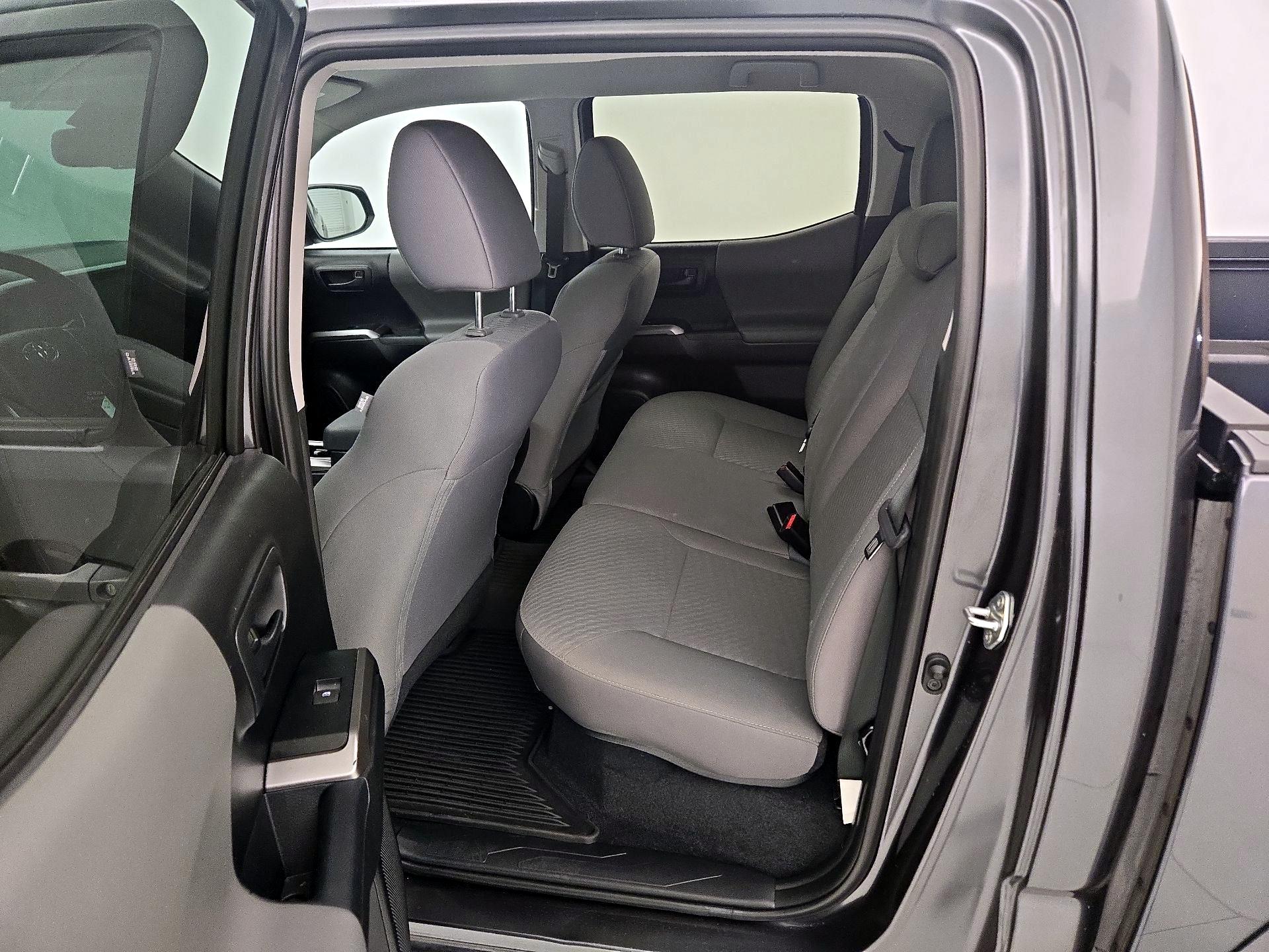 Thumbnail: 2021 Toyota Tacoma - 20