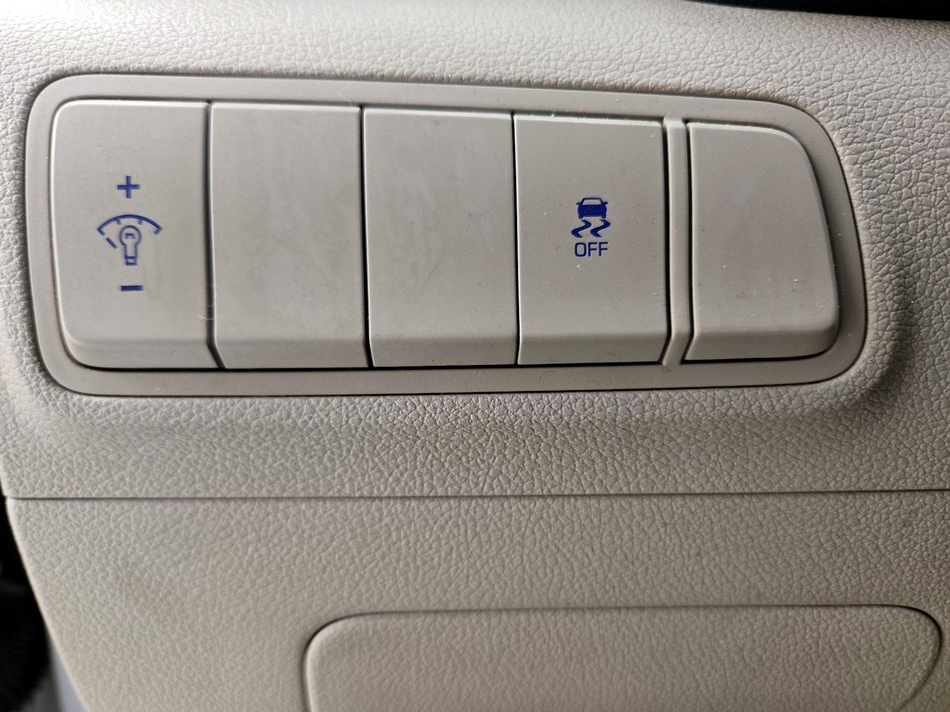 Thumbnail: 2018 Hyundai Tucson - 13