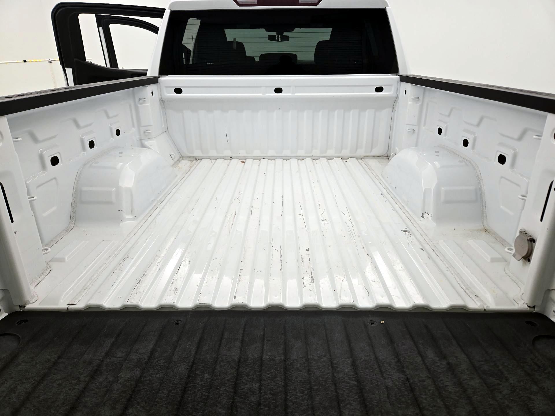 Thumbnail: 2022 Chevrolet Silverado 1500 - 20