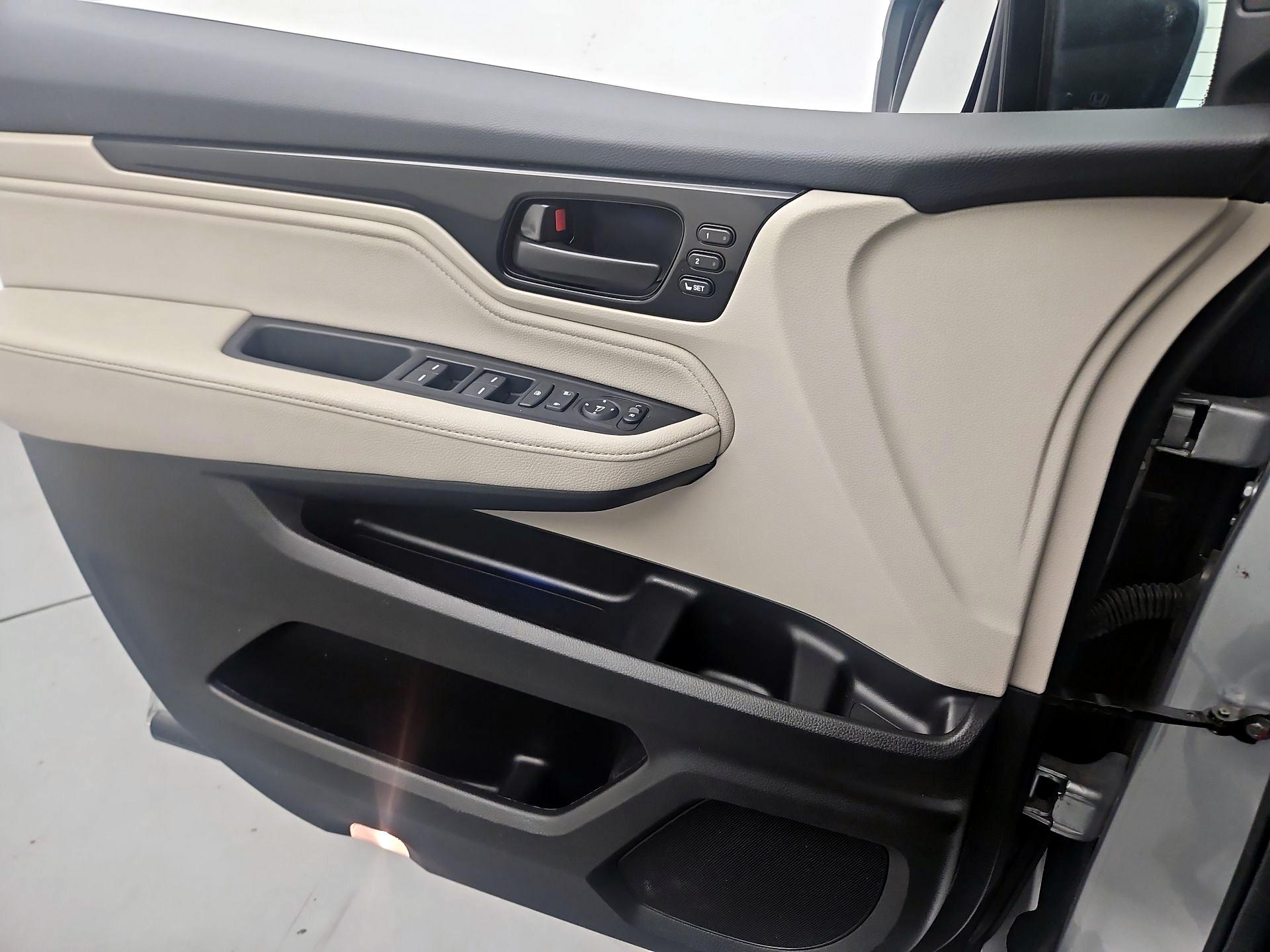 Thumbnail: 2025 Honda Odyssey - 12