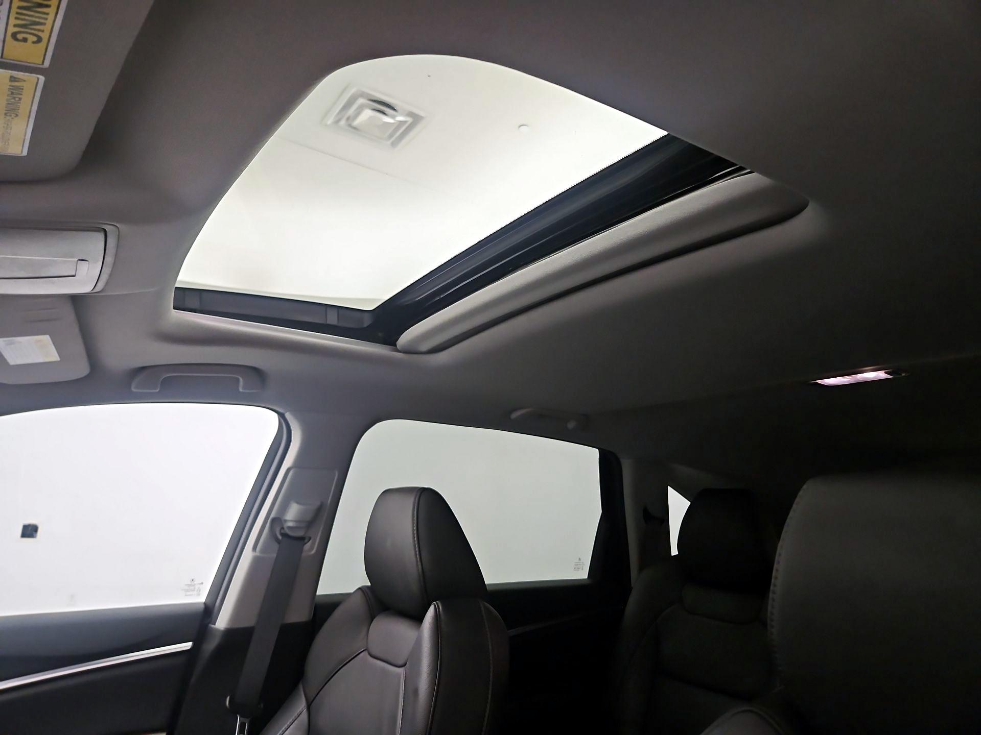 Thumbnail: 2020 Acura MDX - 19