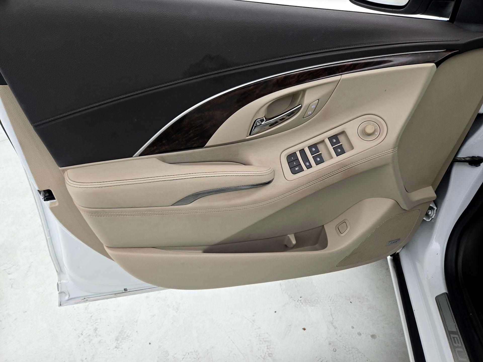 Thumbnail: 2016 Buick LaCrosse - 12