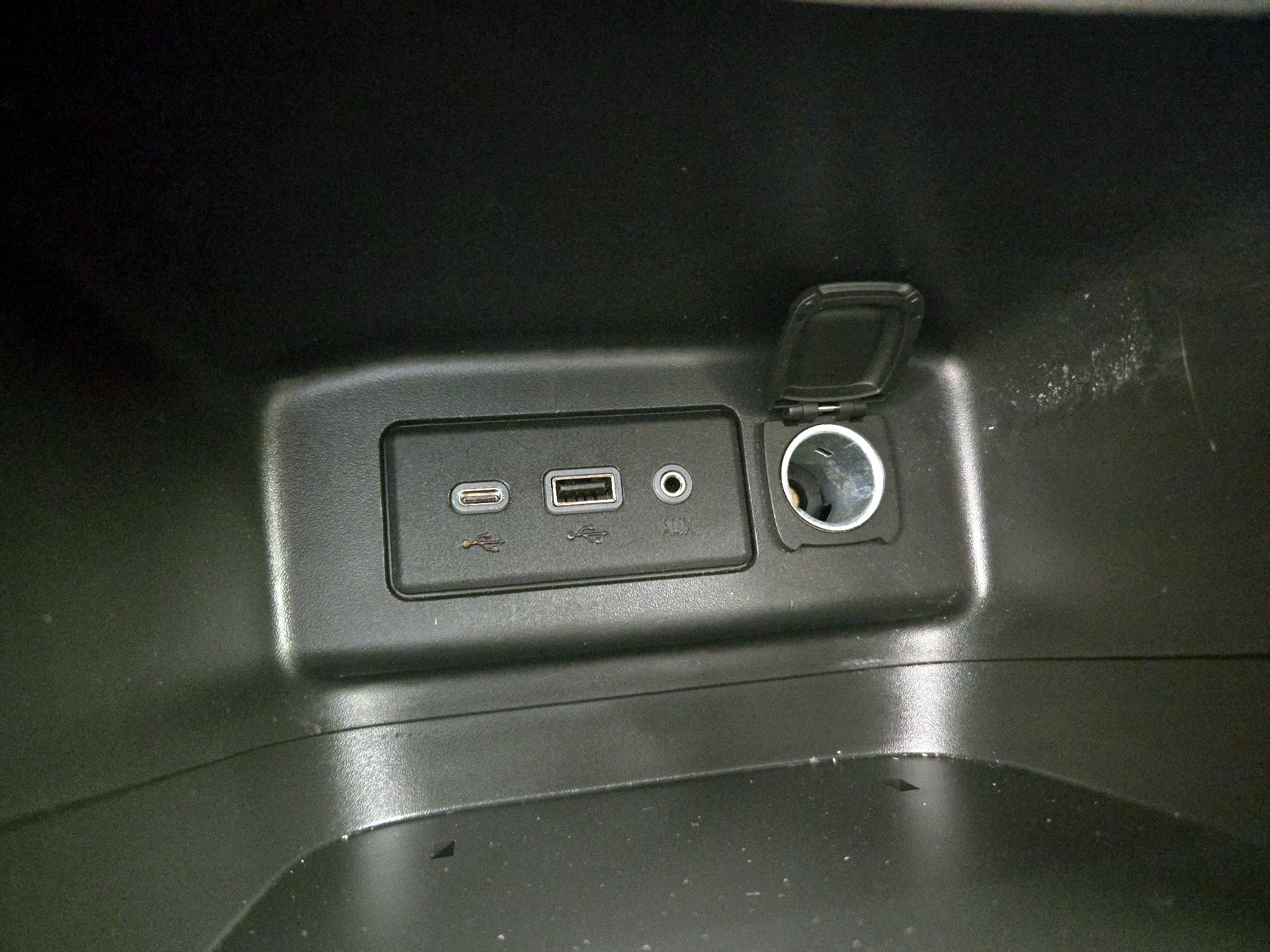 Thumbnail: 2023 Chevrolet Equinox - 18