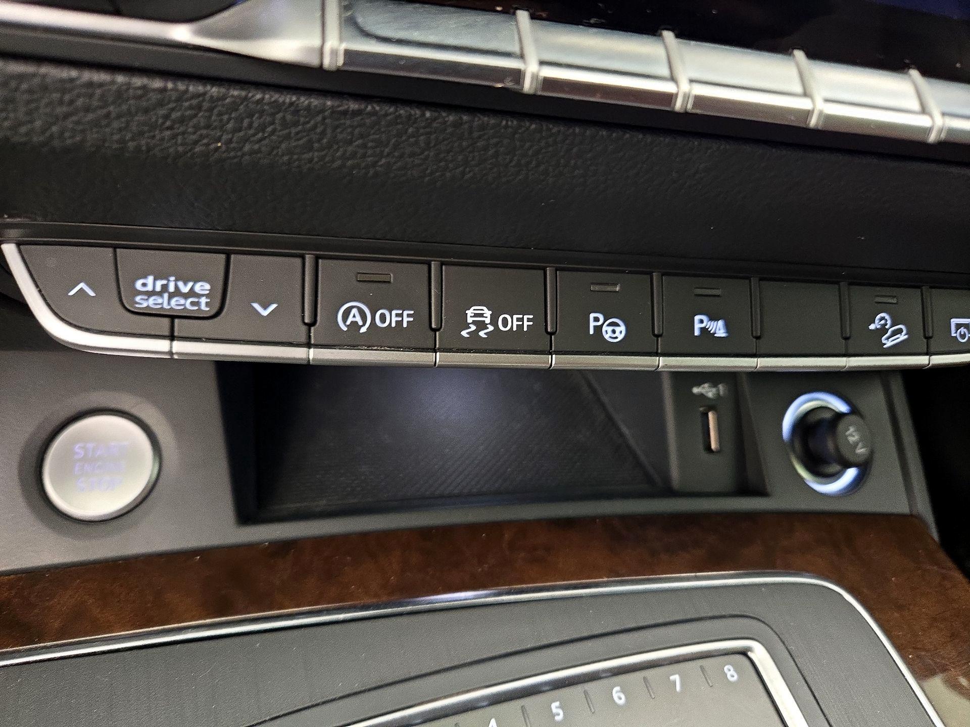 Thumbnail: 2020 Audi Q5 - 19