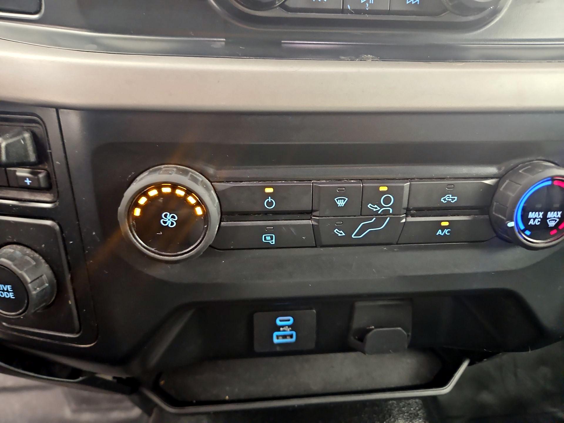 Thumbnail: 2022 Ford F-150 - 16