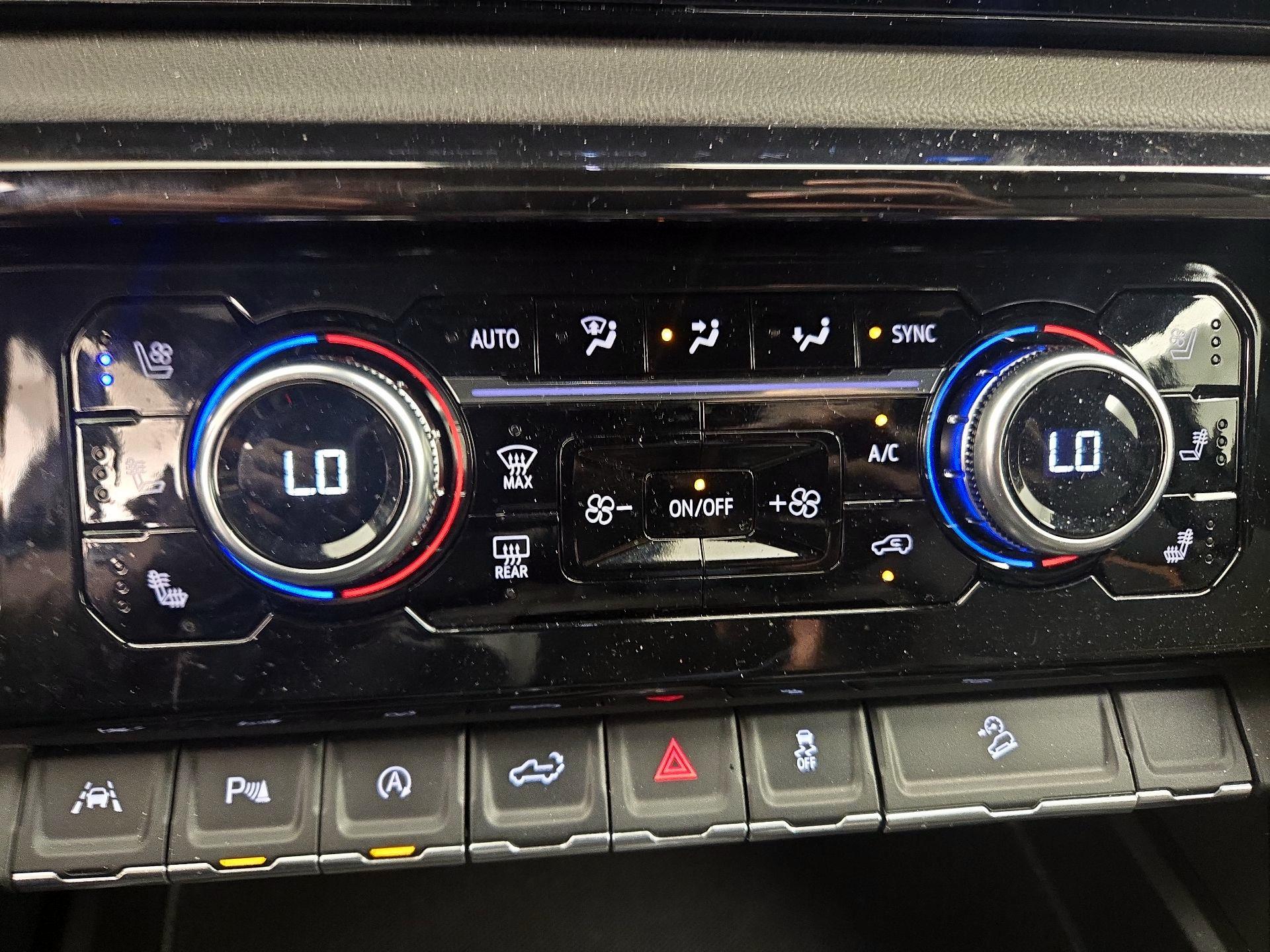 Thumbnail: 2024 GMC Sierra 1500 - 17