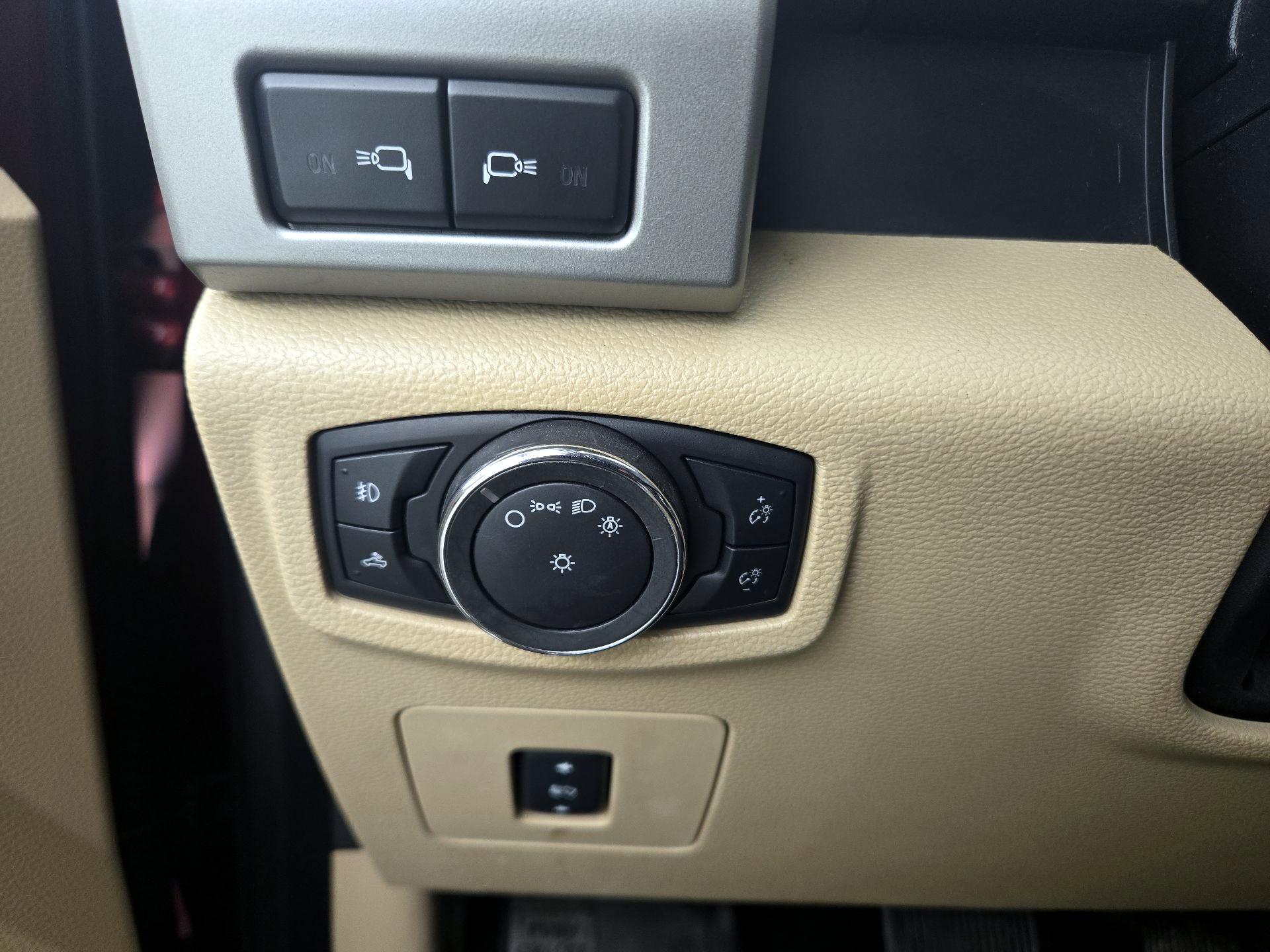 Thumbnail: 2015 Ford F-150 - 13