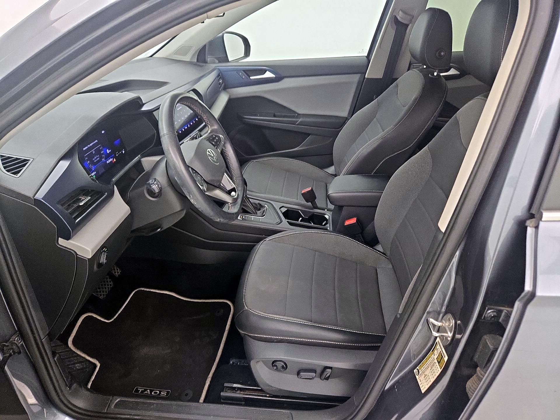 Thumbnail: 2022 Volkswagen Taos - 11