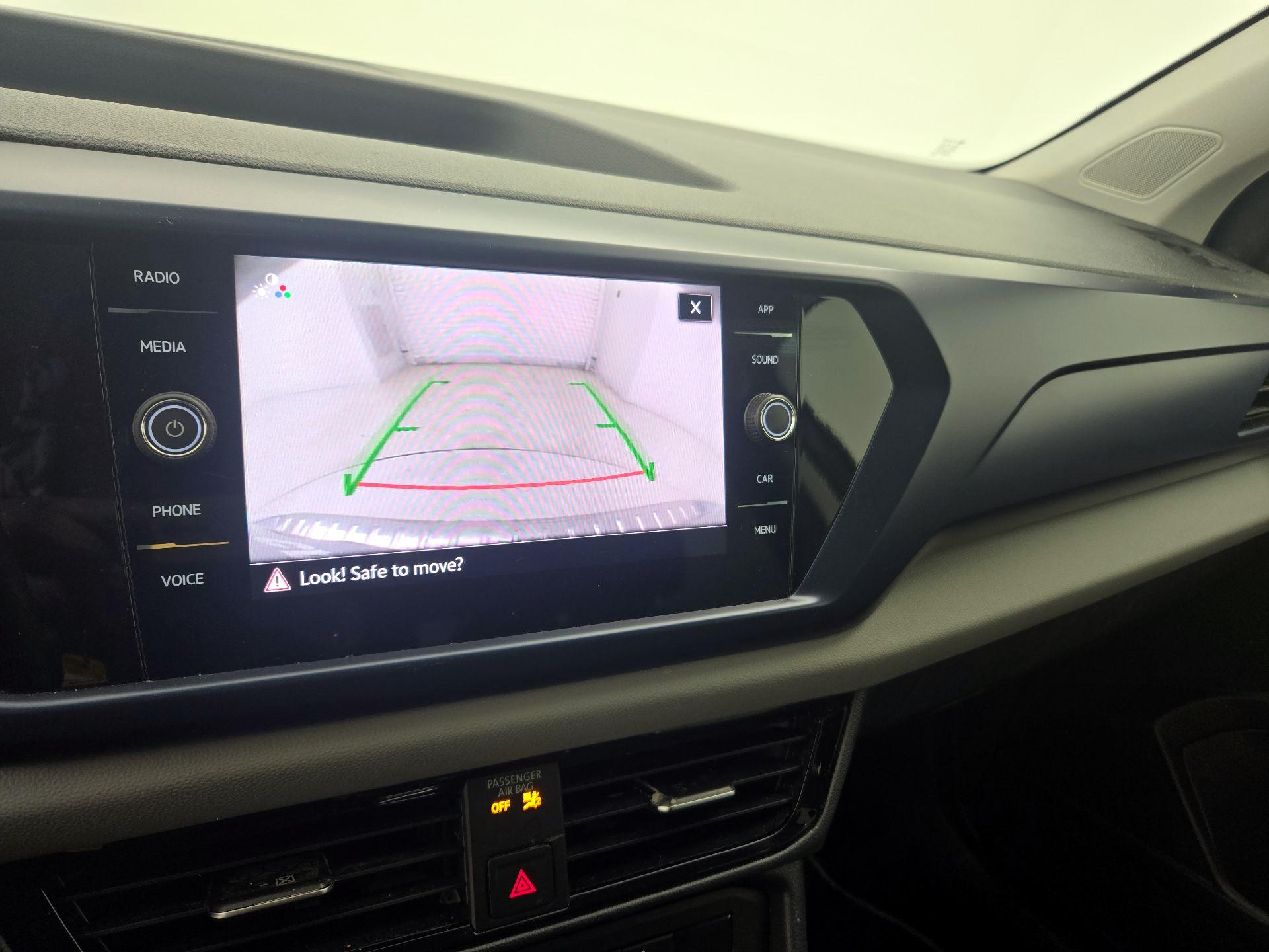 Thumbnail: 2022 Volkswagen Taos - 14