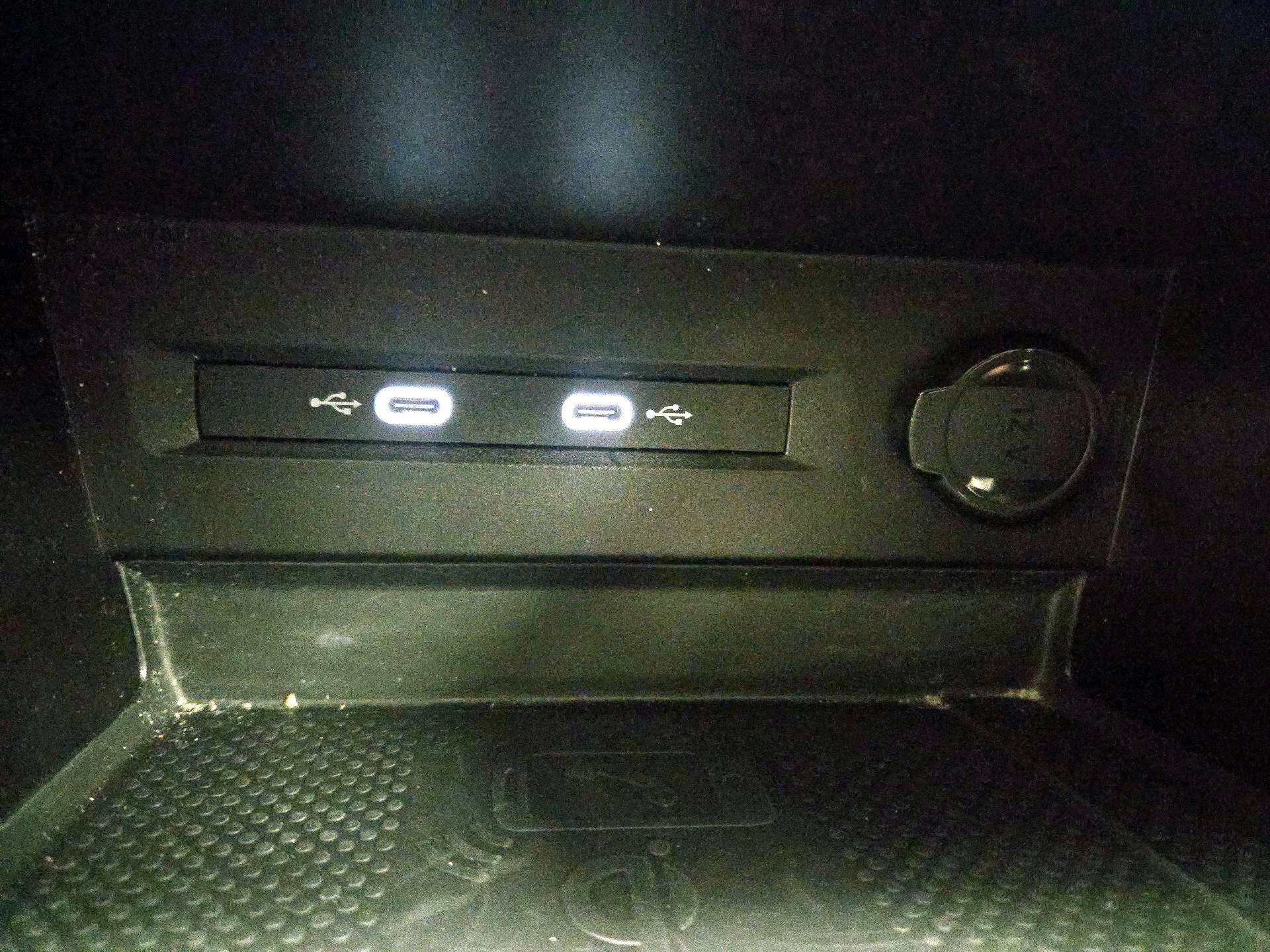 Thumbnail: 2022 Volkswagen Taos - 18