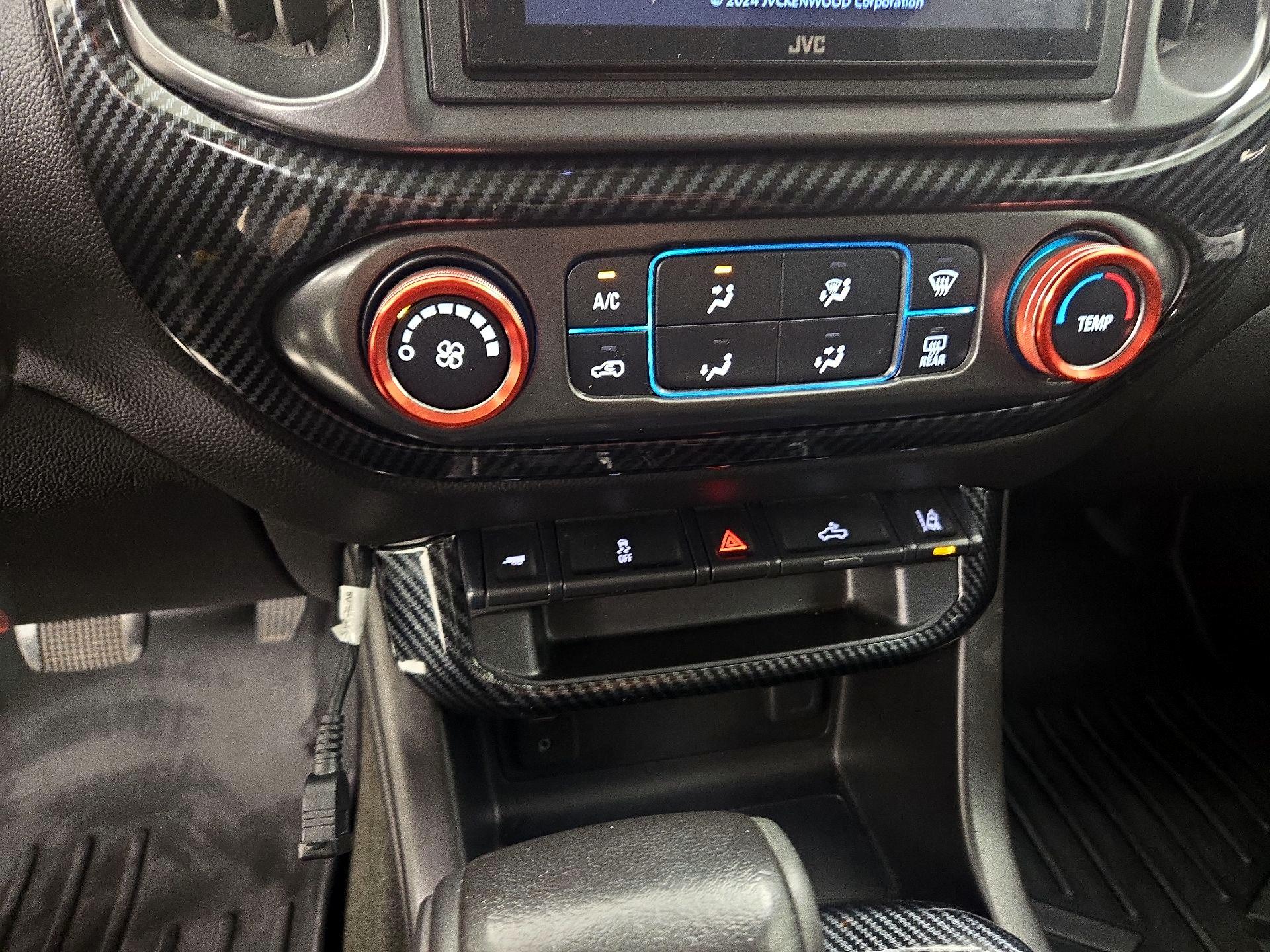 Thumbnail: 2016 Chevrolet Colorado - 16