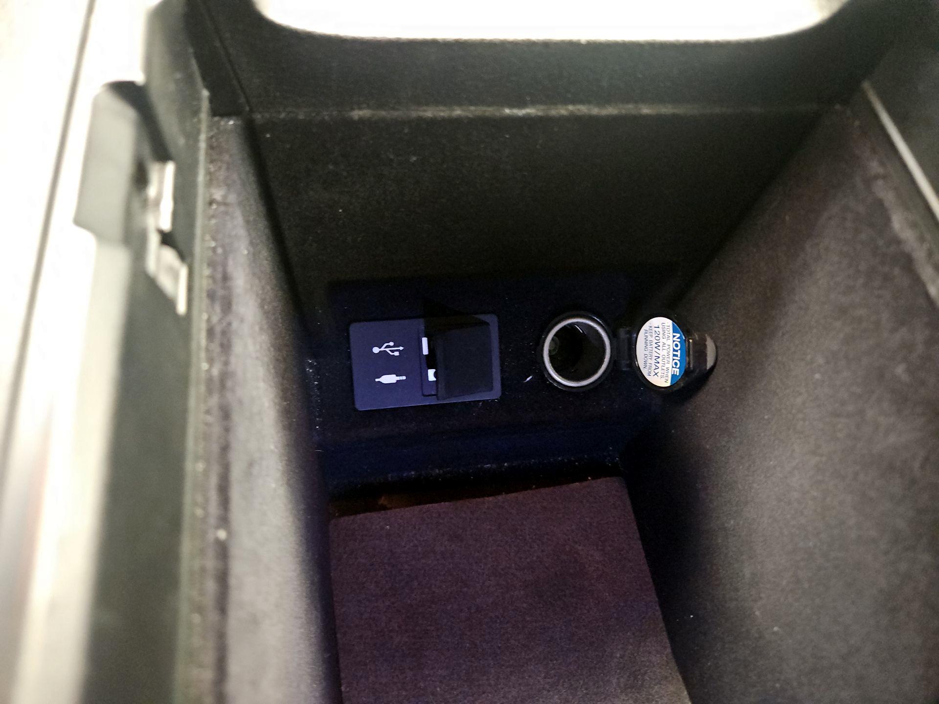 Thumbnail: 2014 Lexus ES - 19