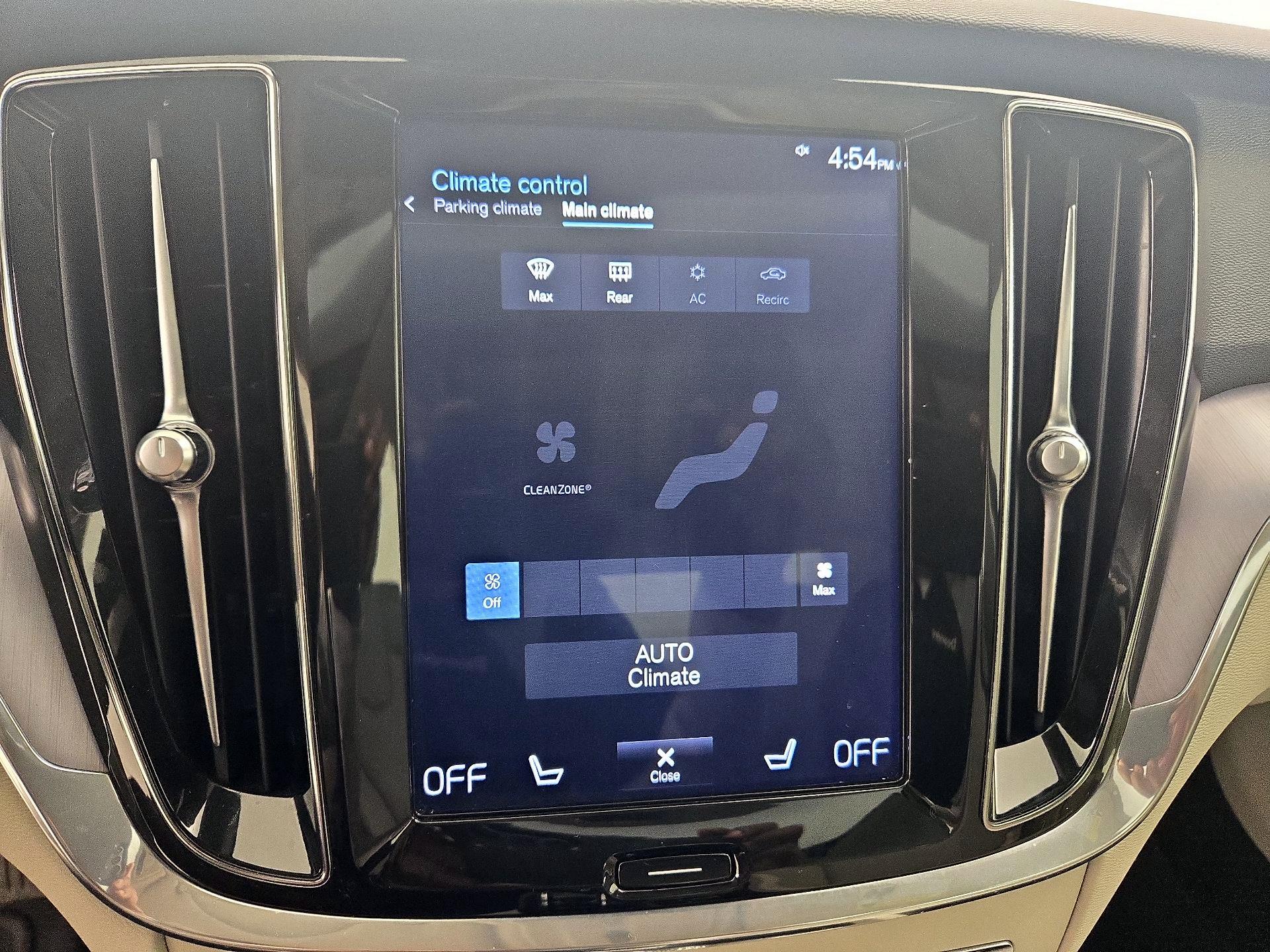 Thumbnail: 2020 Volvo S60 - 17
