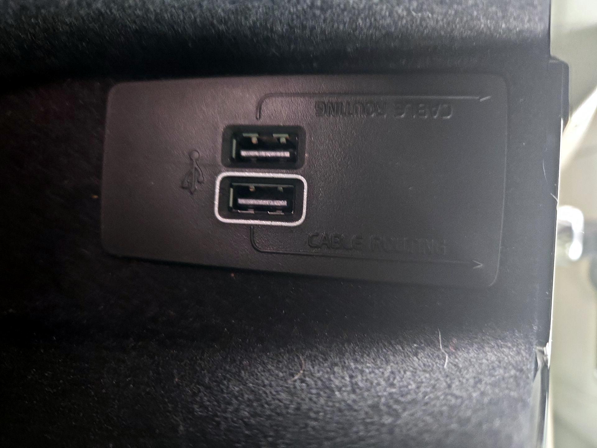 Thumbnail: 2020 Volvo S60 - 19