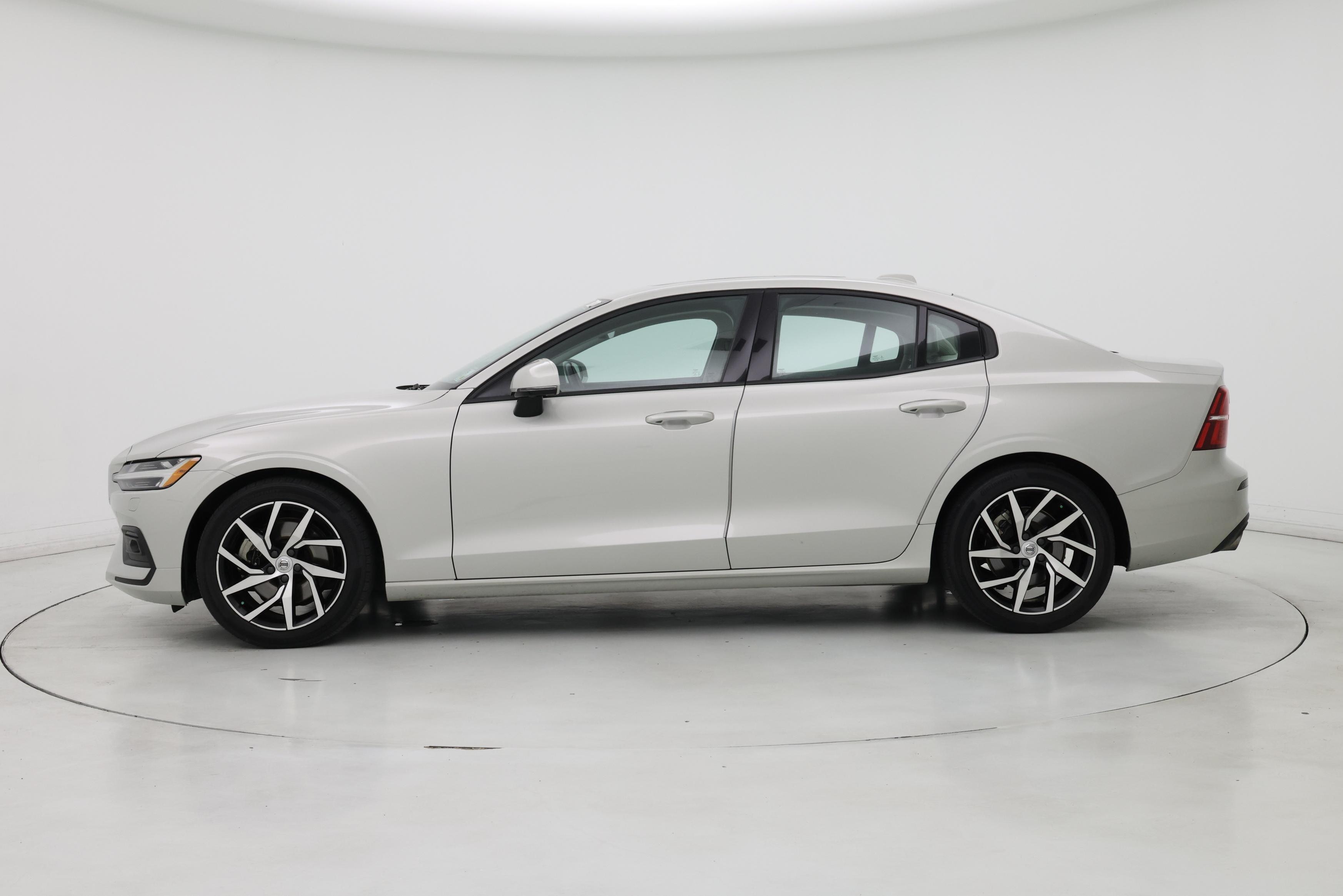 Thumbnail: 2020 Volvo S60 - 3