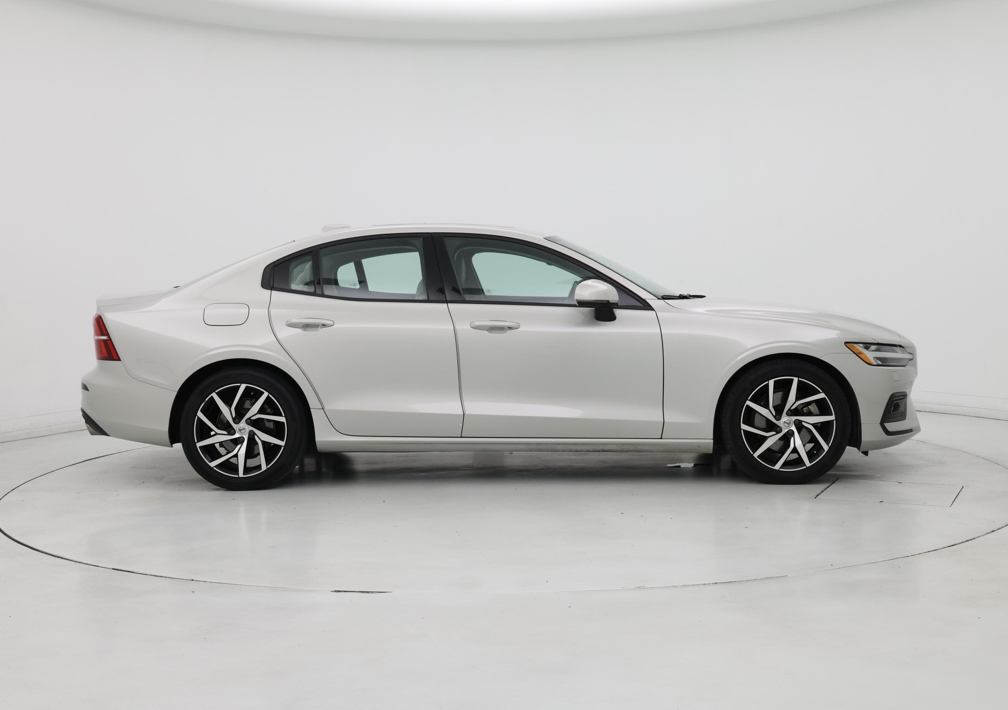 Thumbnail: 2020 Volvo S60 - 7