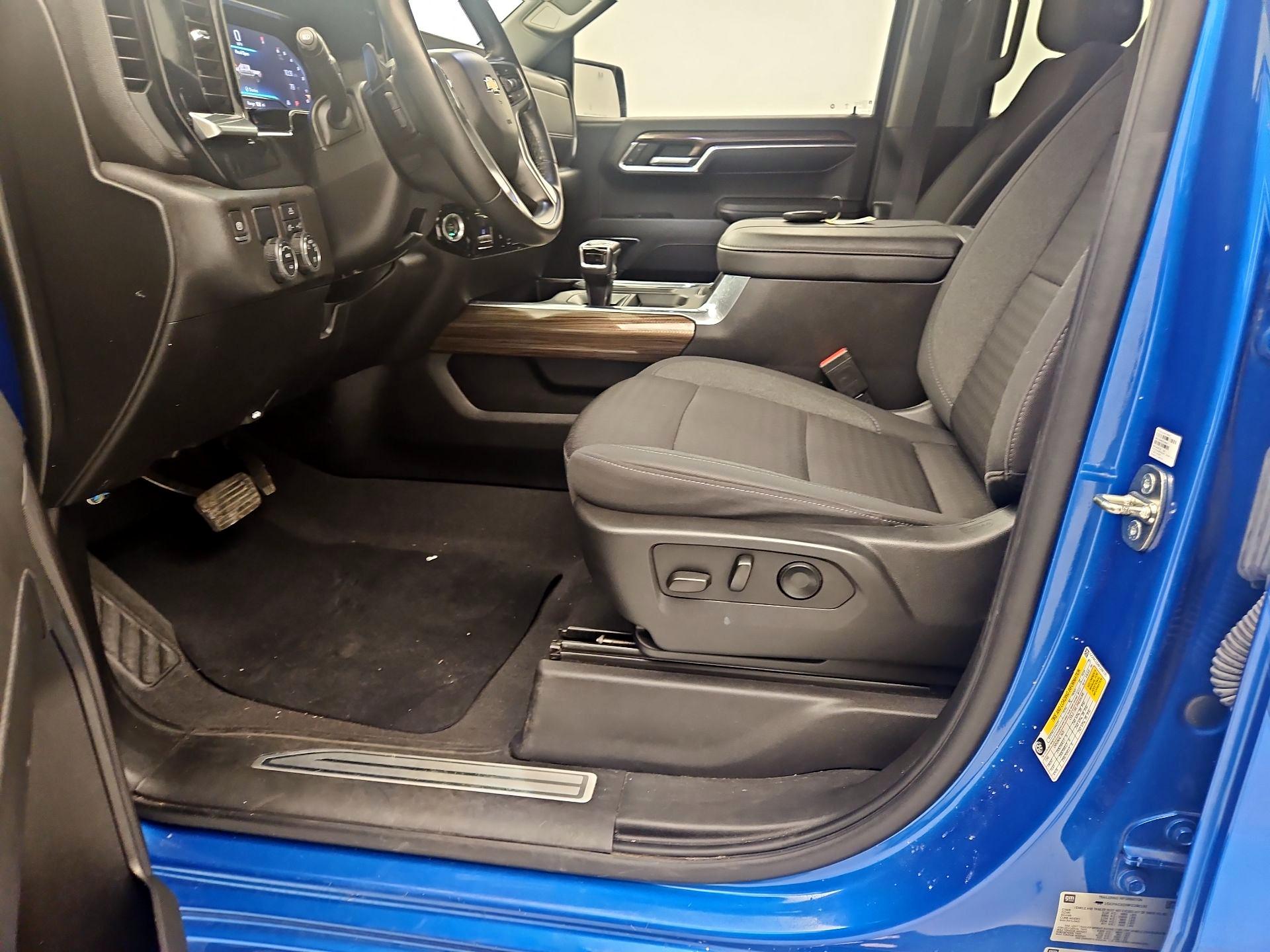 Thumbnail: 2023 Chevrolet Silverado 1500 - 11