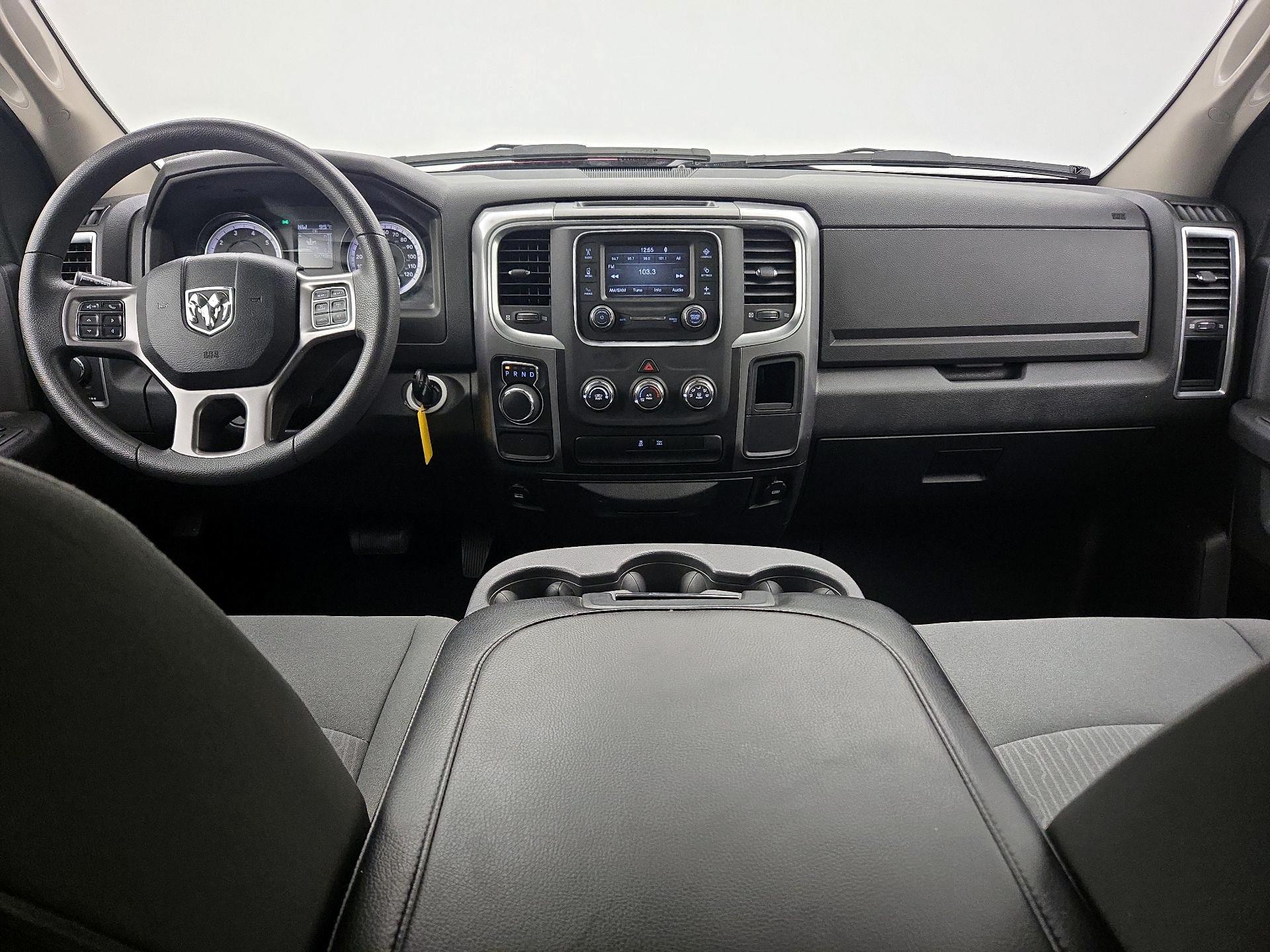 Thumbnail: 2024 RAM 1500 Classic - 9