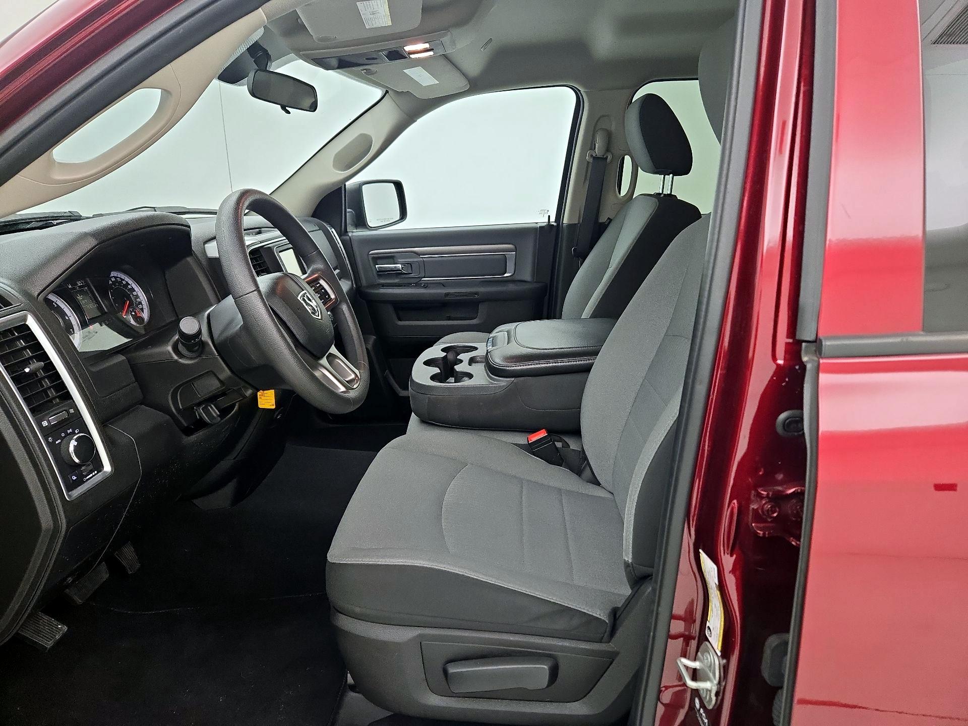 Thumbnail: 2024 RAM 1500 Classic - 11