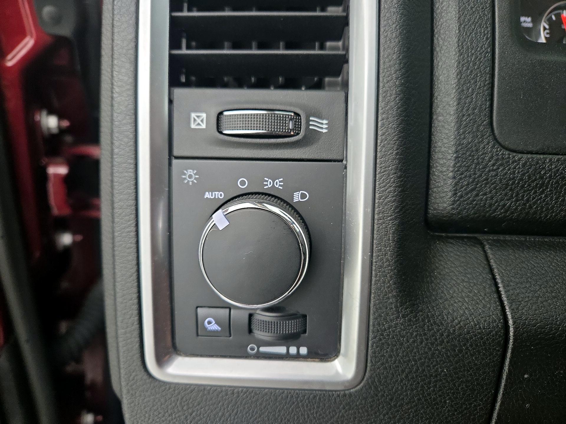 Thumbnail: 2024 RAM 1500 Classic - 13