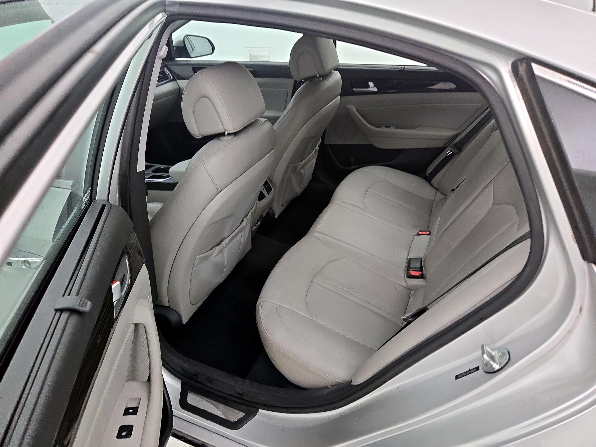 Thumbnail: 2015 Hyundai Sonata - 19