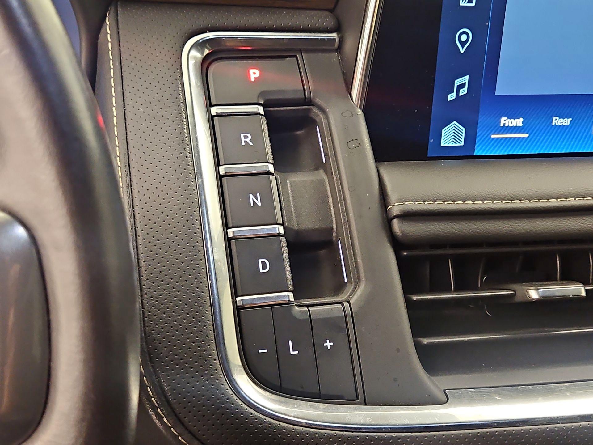 Thumbnail: 2023 Chevrolet Tahoe - 17