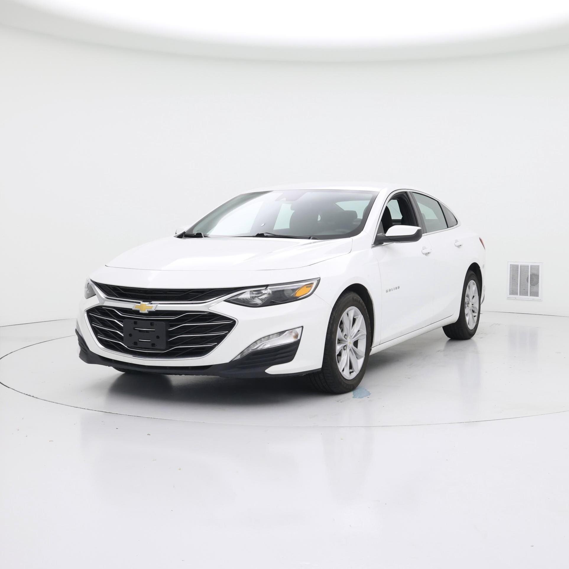 Thumbnail: 2024 Chevrolet Malibu - 4