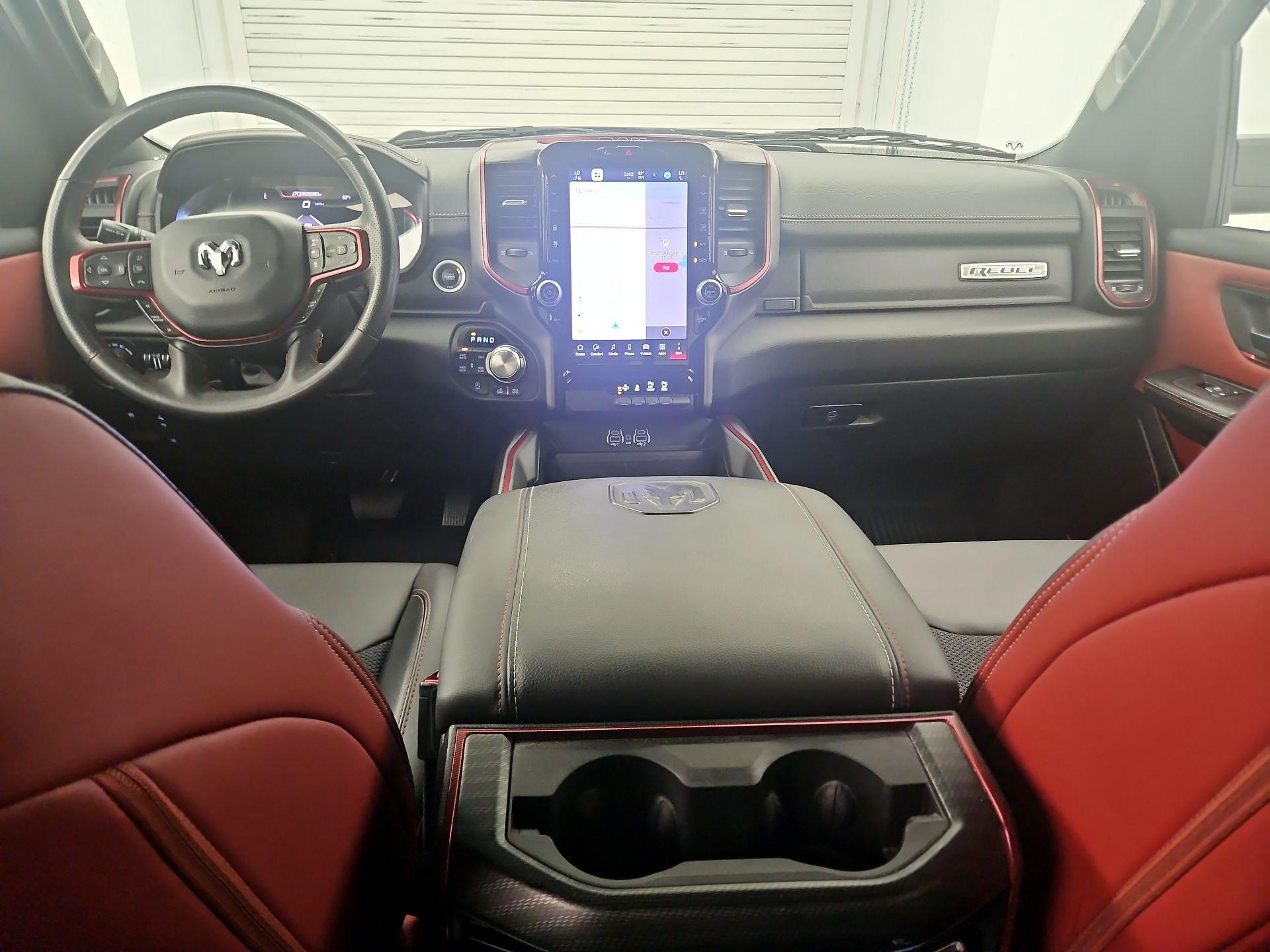 Thumbnail: 2025 RAM 1500 - 9