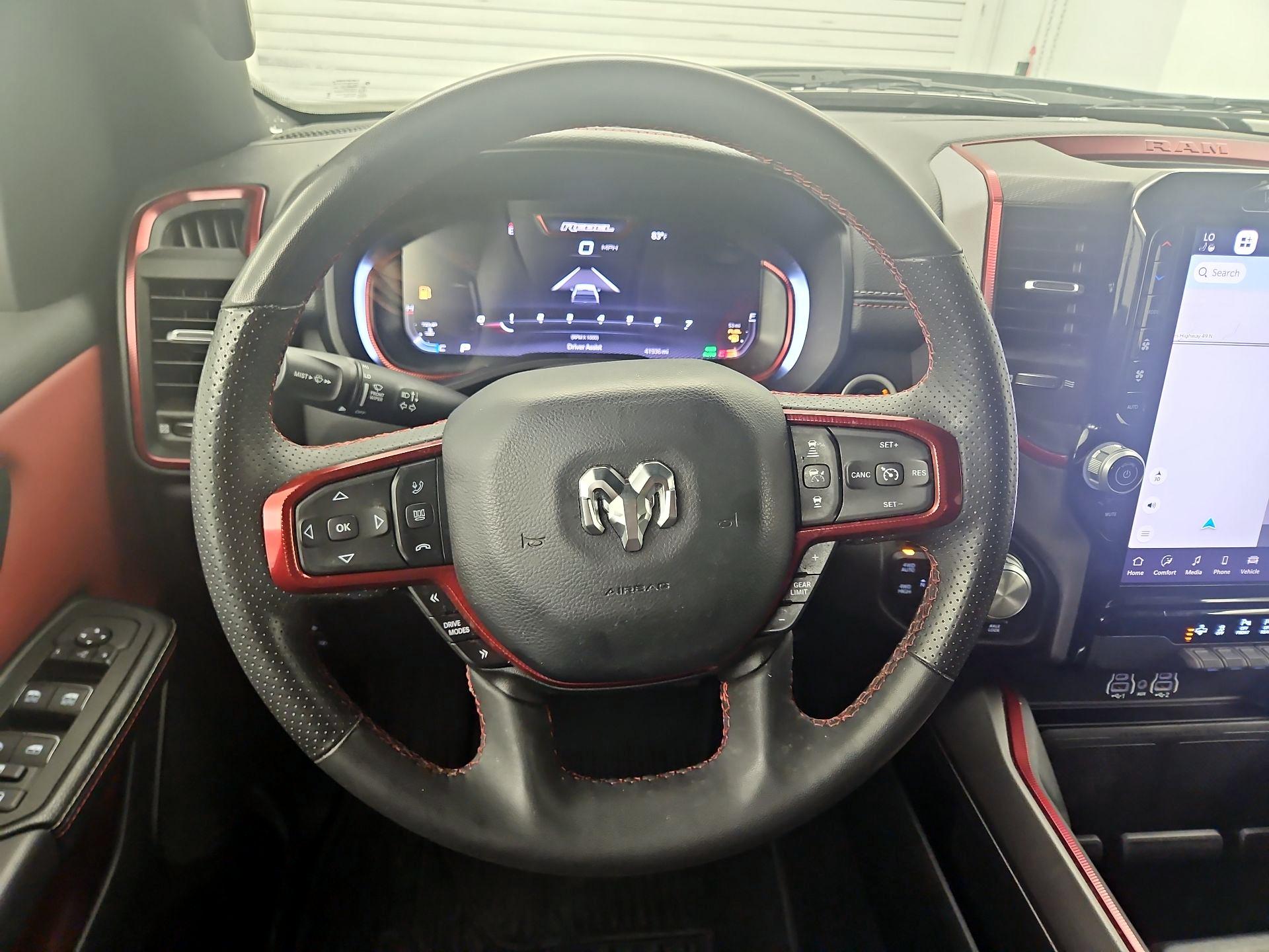 Thumbnail: 2025 RAM 1500 - 10