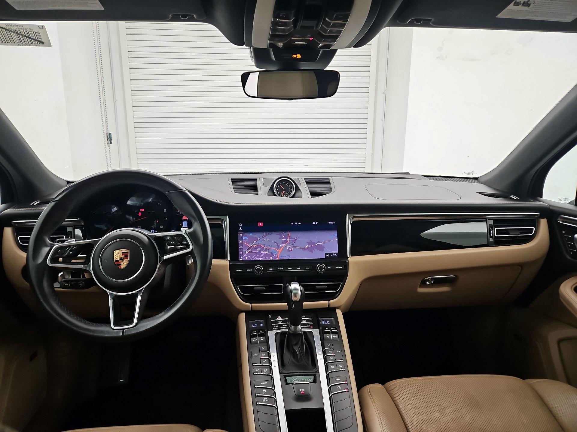 Thumbnail: 2020 Porsche Macan - 9