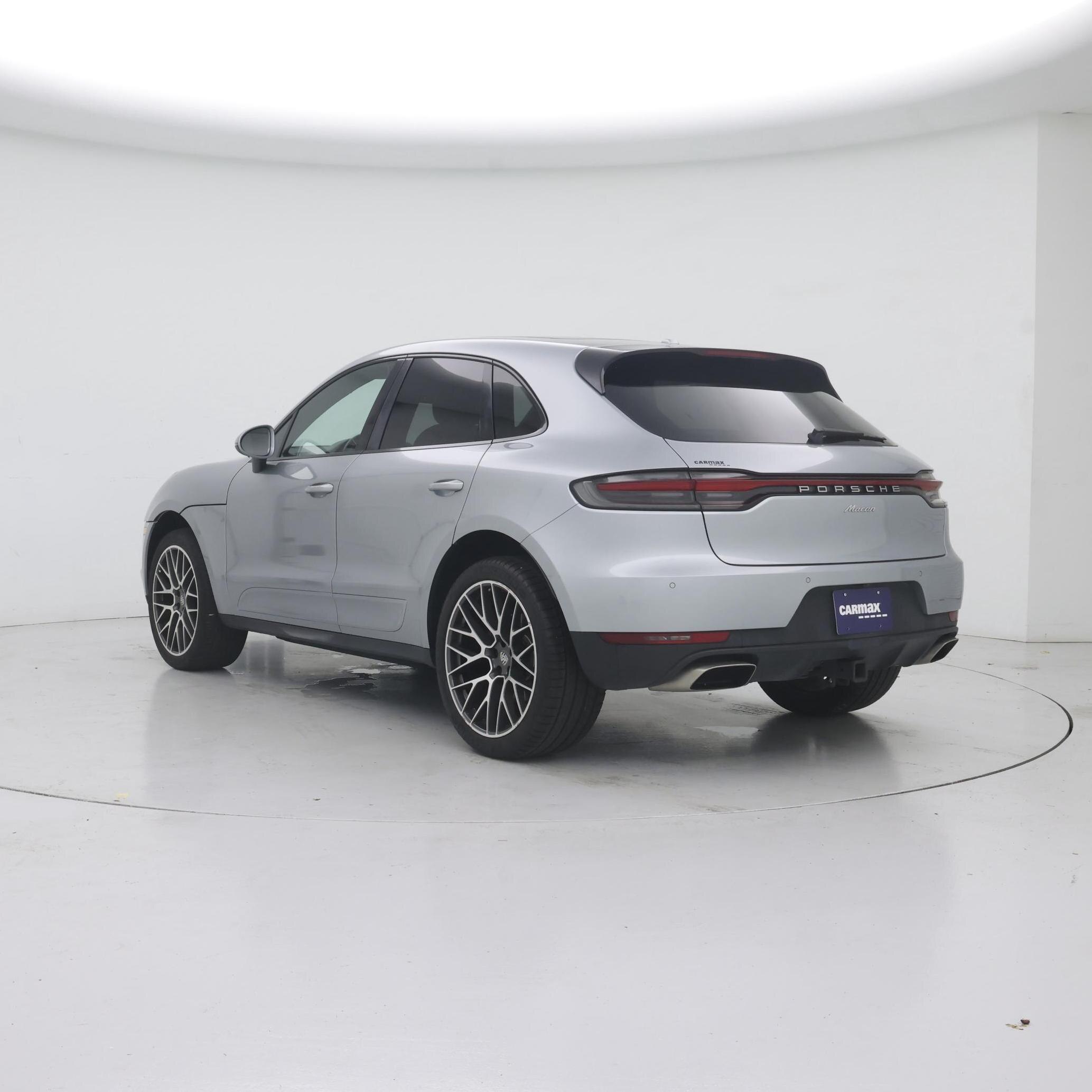Thumbnail: 2020 Porsche Macan - 2