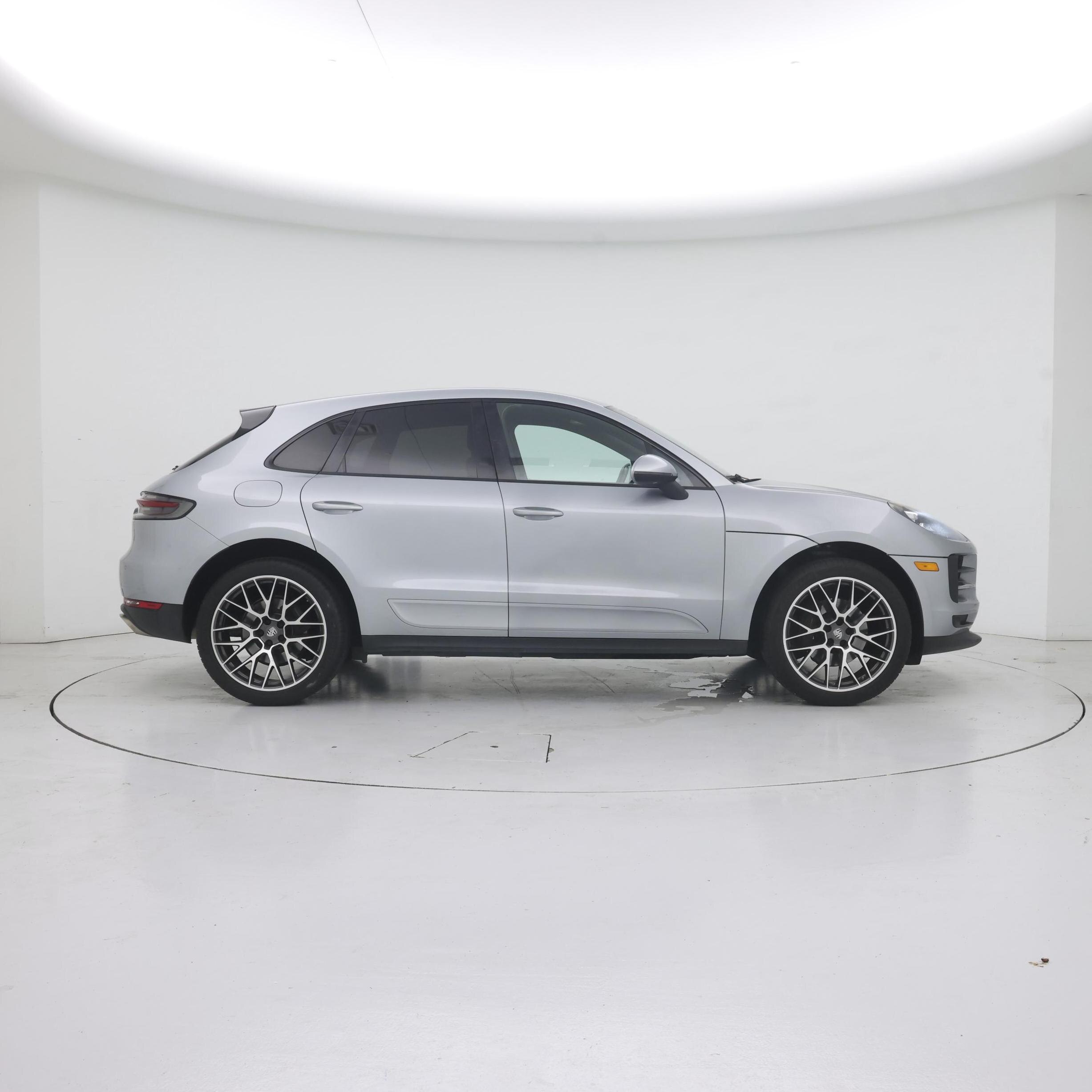 Thumbnail: 2020 Porsche Macan - 7