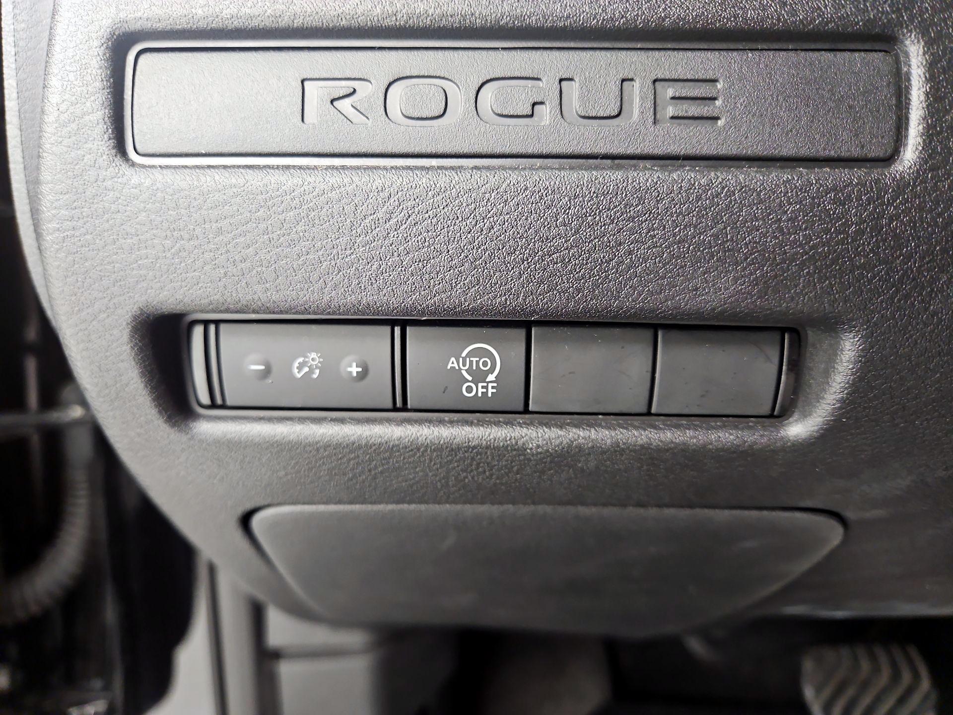 Thumbnail: 2023 Nissan Rogue - 13