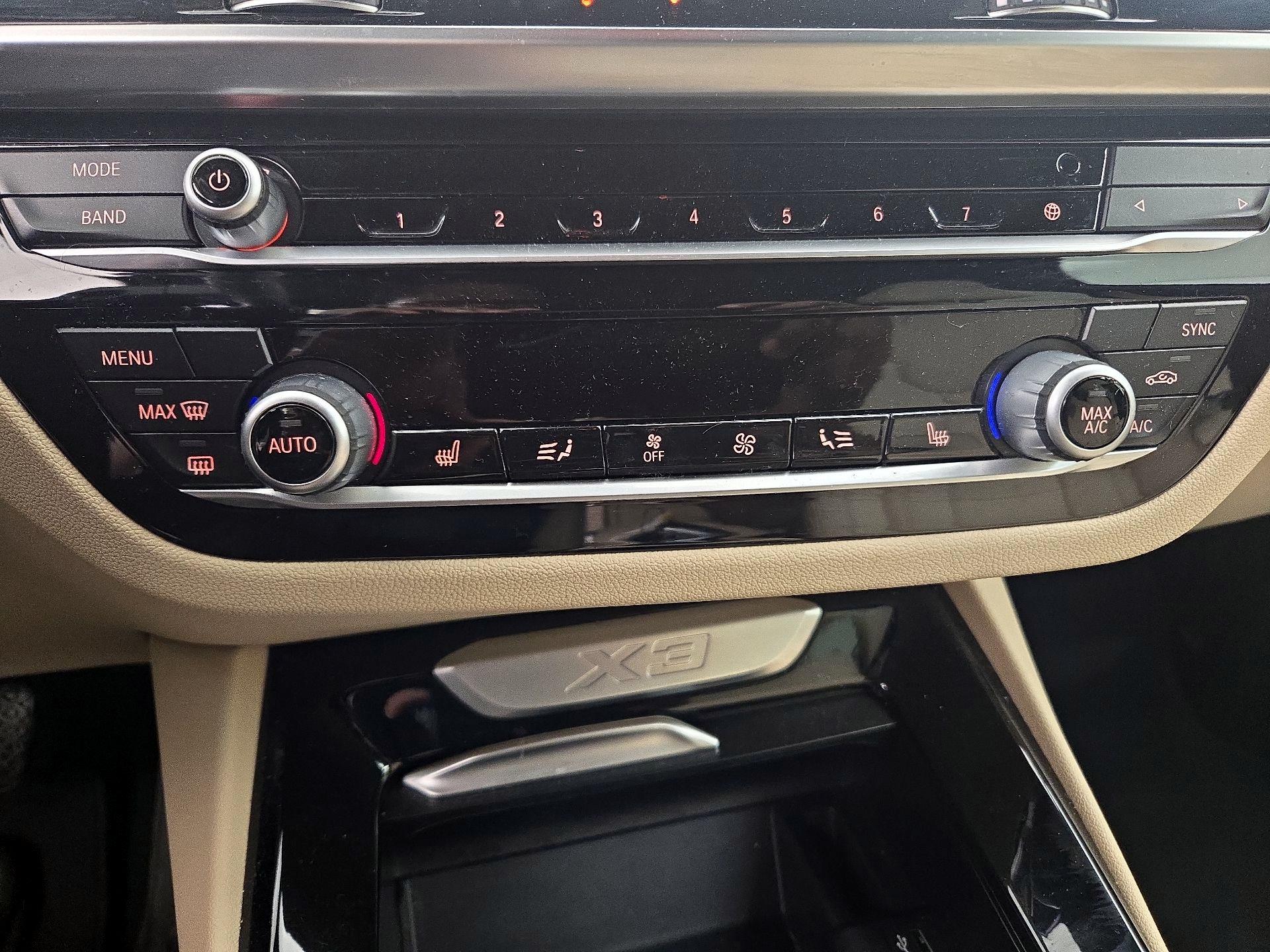 Thumbnail: 2019 BMW X3 - 16