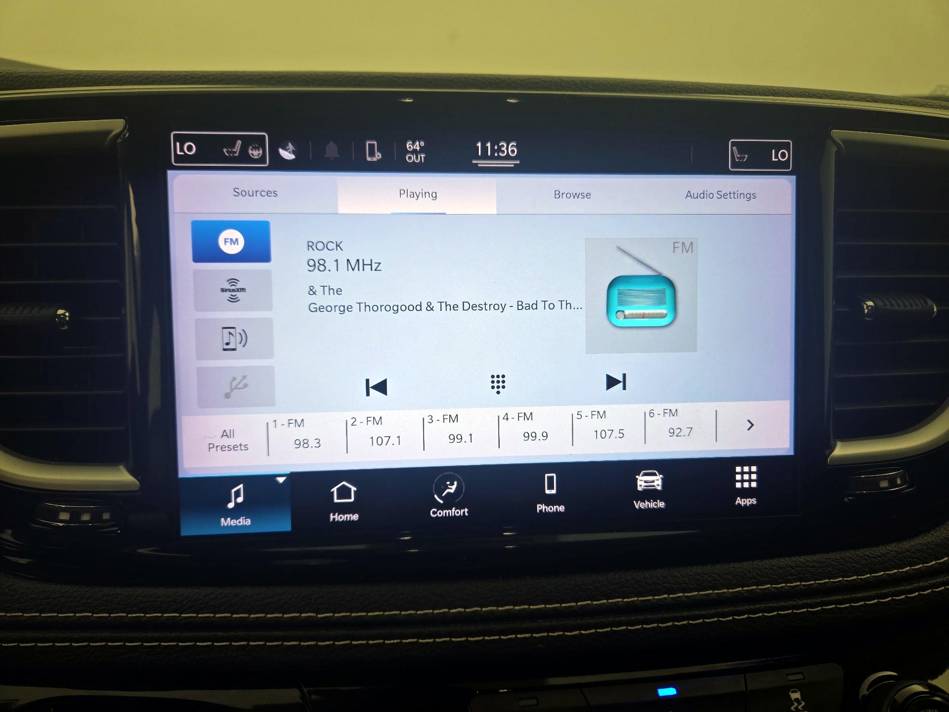 Thumbnail: 2022 Chrysler Pacifica - 15