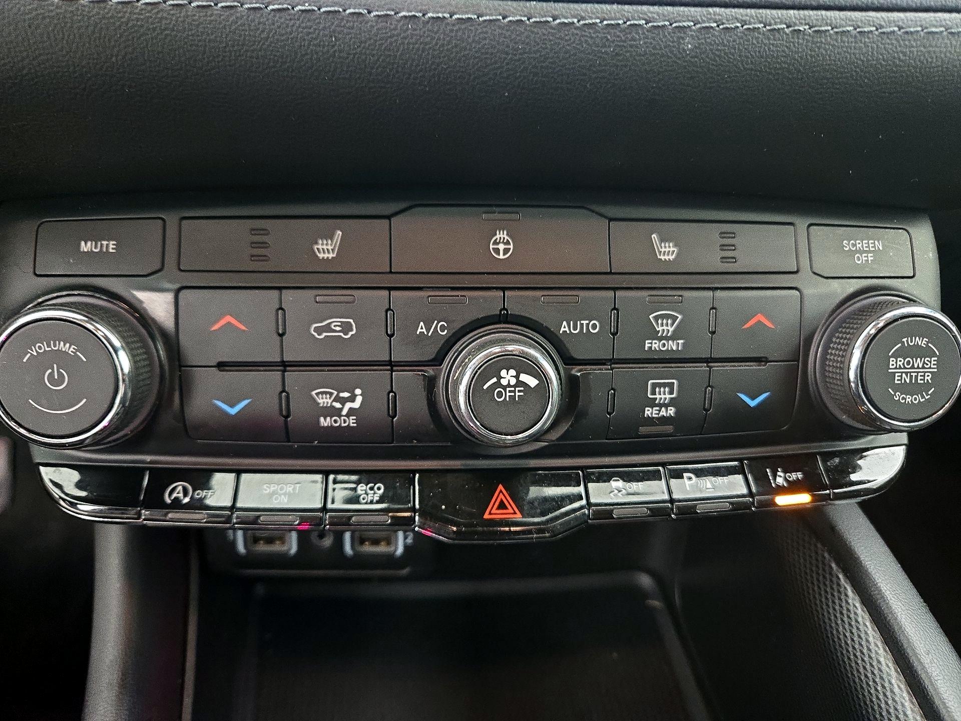 Thumbnail: 2022 Dodge Durango - 16