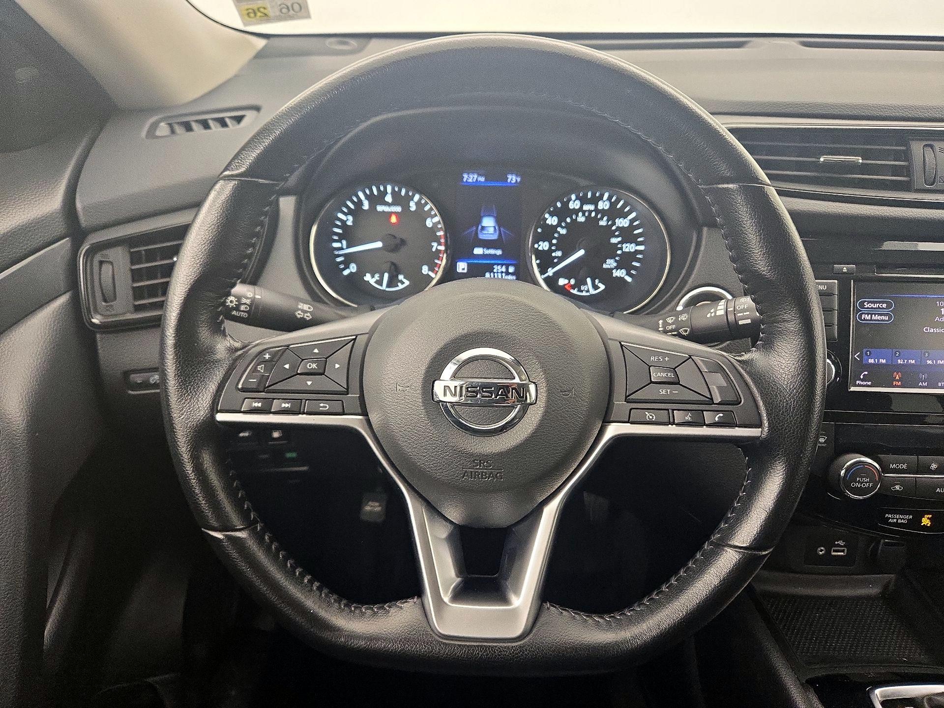 Thumbnail: 2020 Nissan Rogue - 10