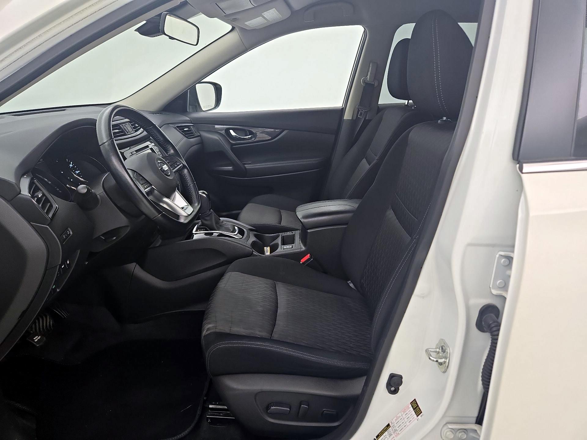 Thumbnail: 2020 Nissan Rogue - 11