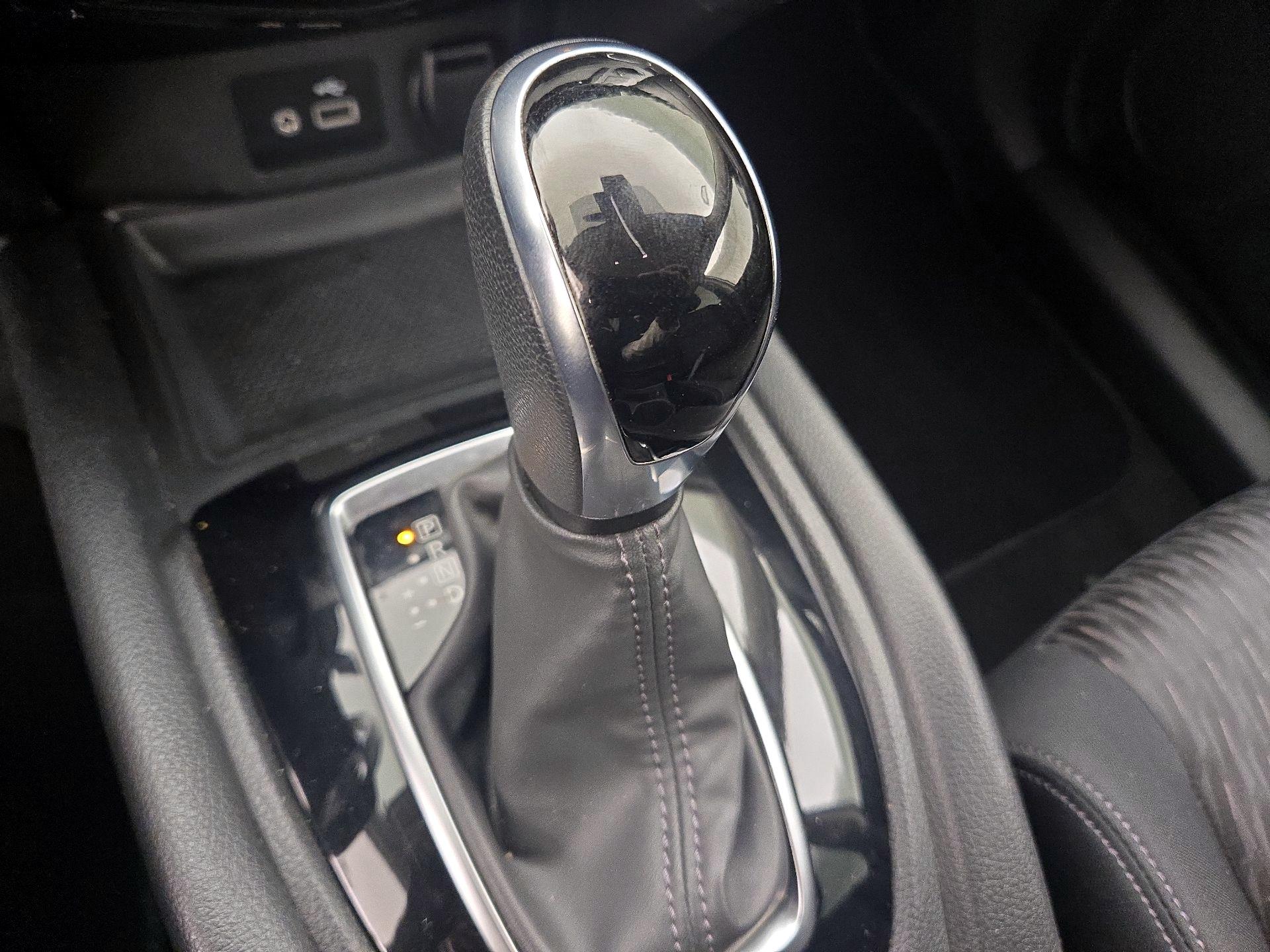 Thumbnail: 2020 Nissan Rogue - 17