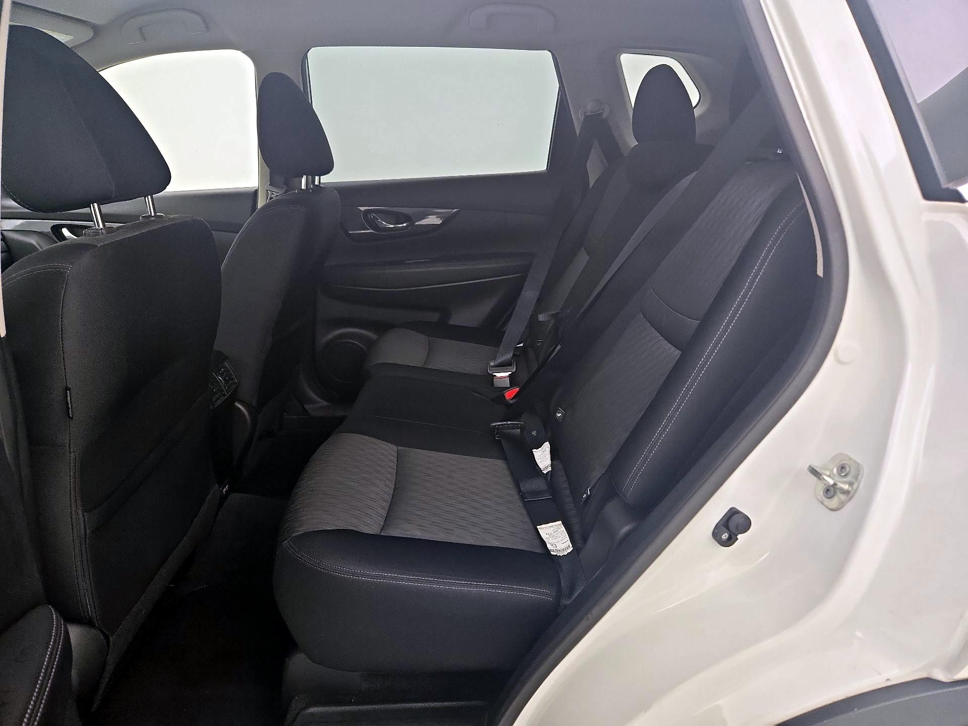 Thumbnail: 2020 Nissan Rogue - 19