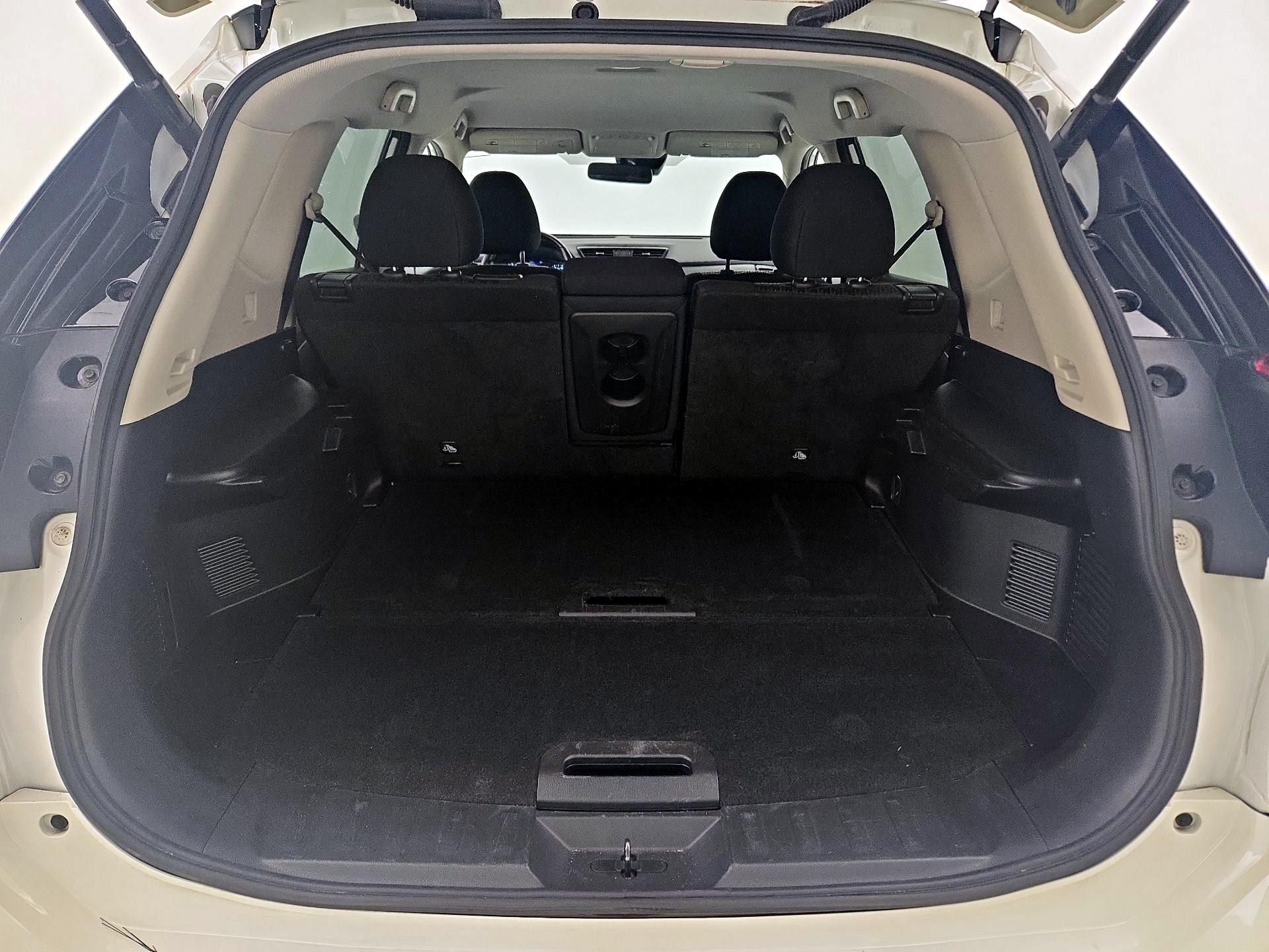 Thumbnail: 2020 Nissan Rogue - 20